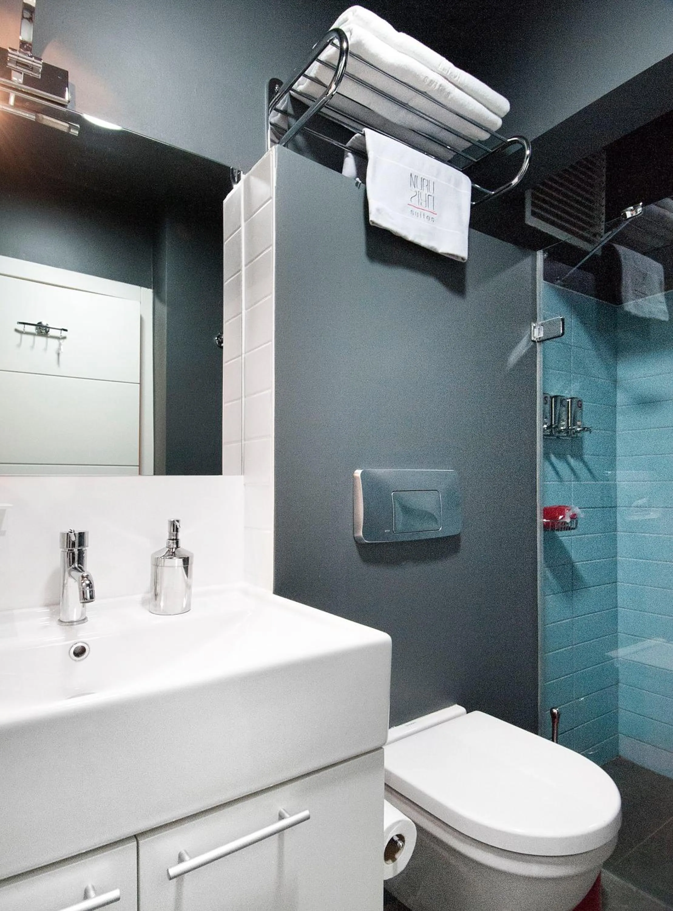 Shower in Nuru Ziya Residences