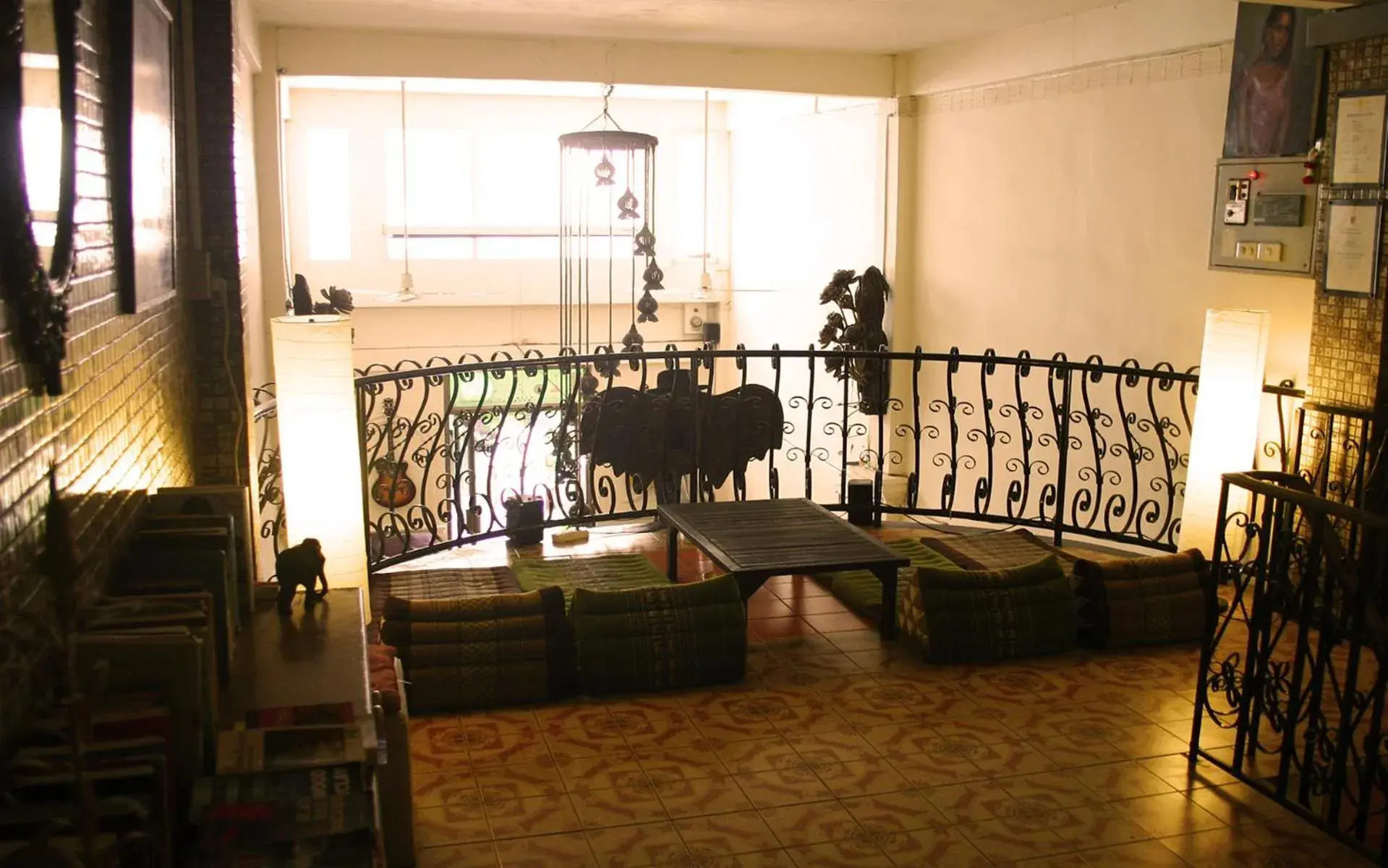 Lounge or bar in Born Free Hostel Lounge or bar in Born Free Hostel