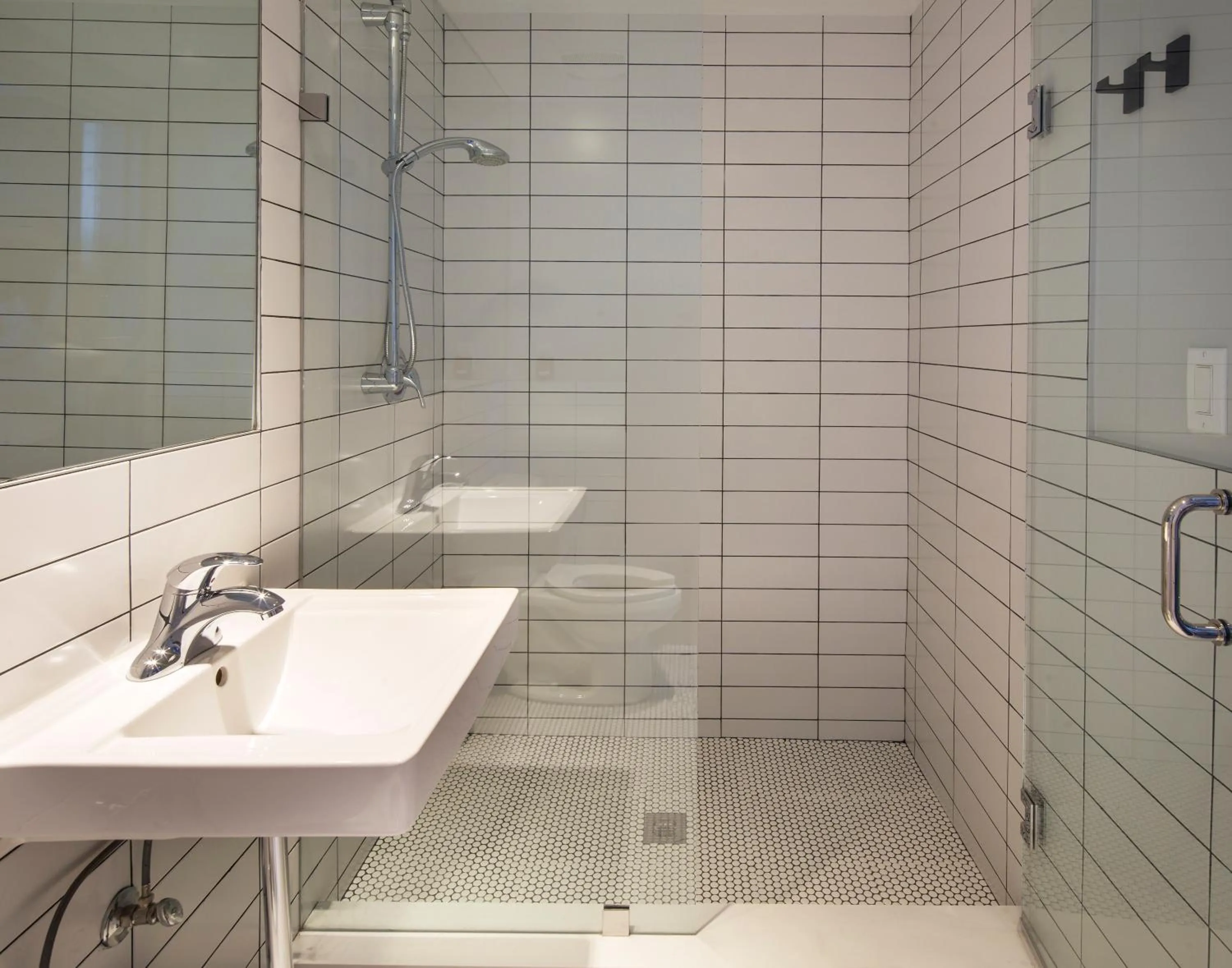 Shower in Generator Miami