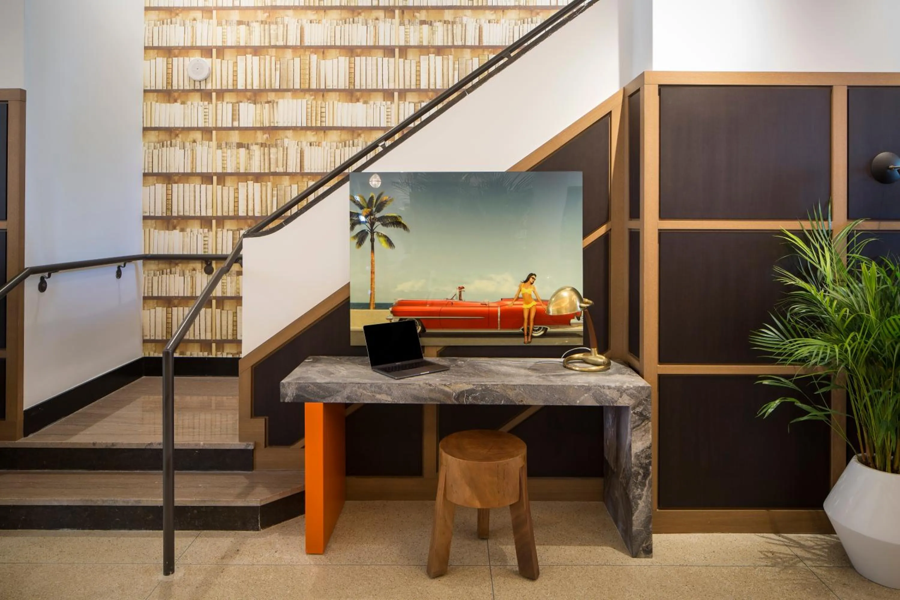 Business facilities in Generator Miami