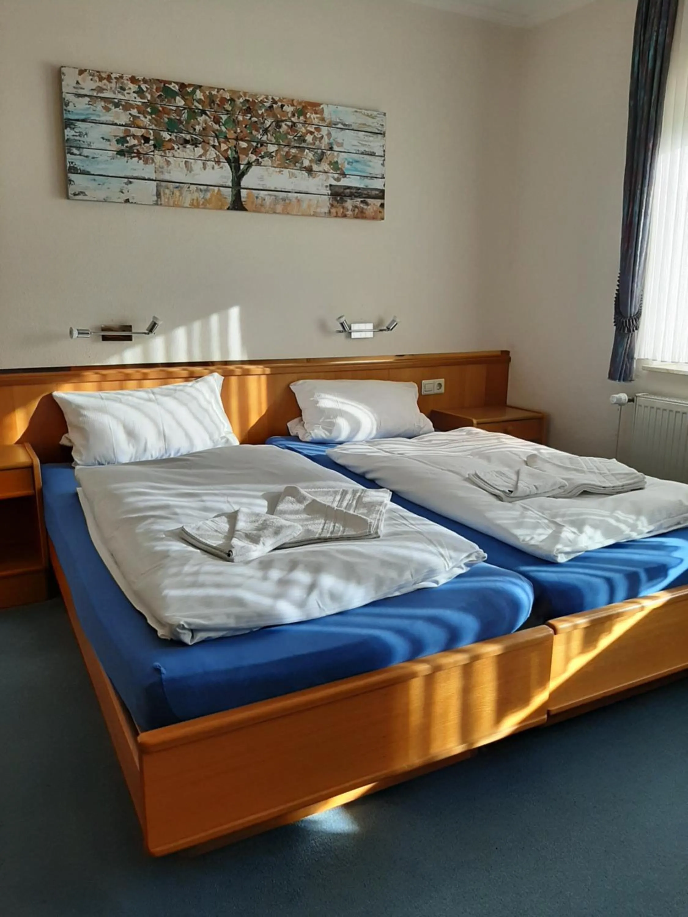 Bed in Hotel Knotenpunkt