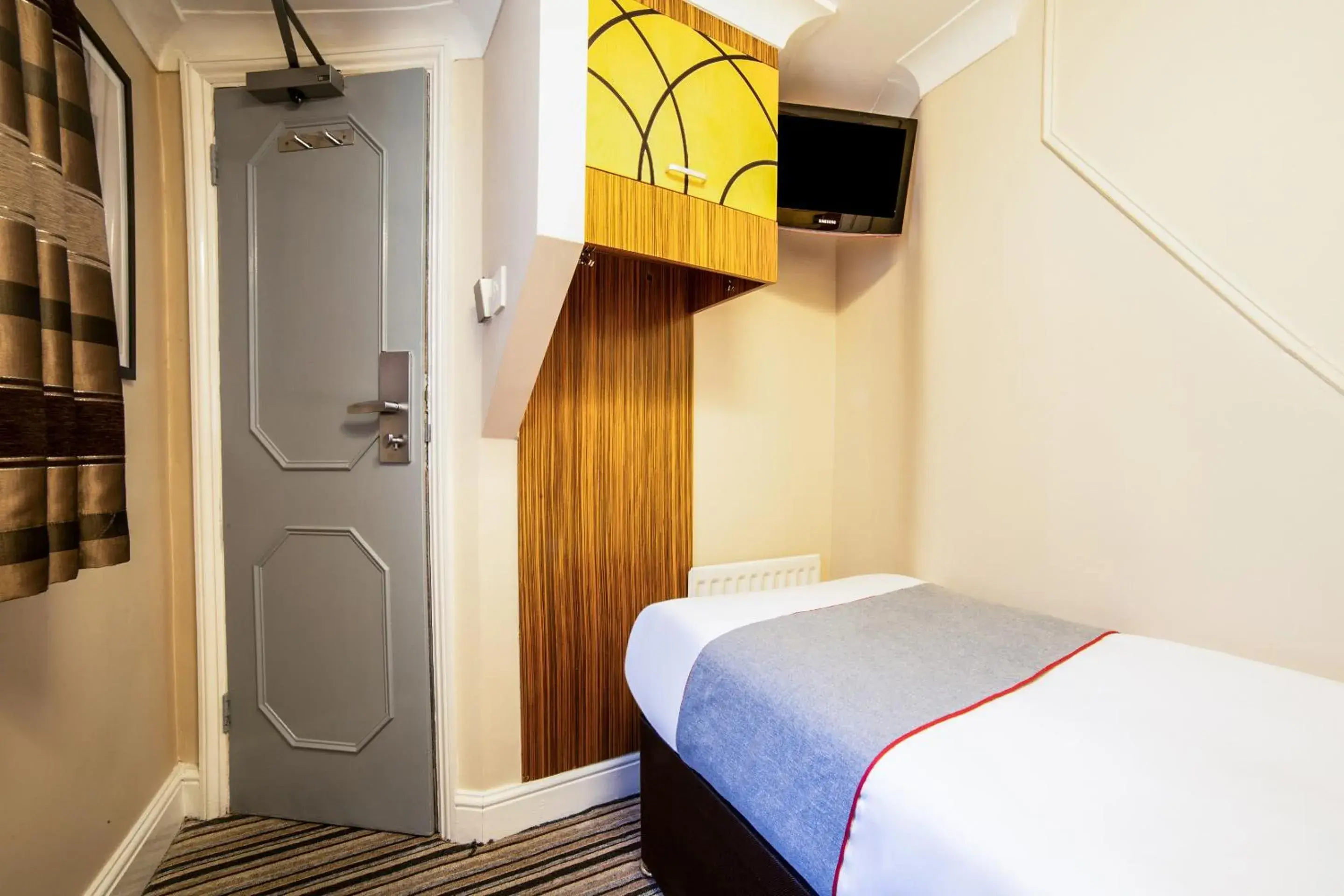 Bedroom, Bed in Vegas Hotel Bedroom, Bed in Vegas Hotel