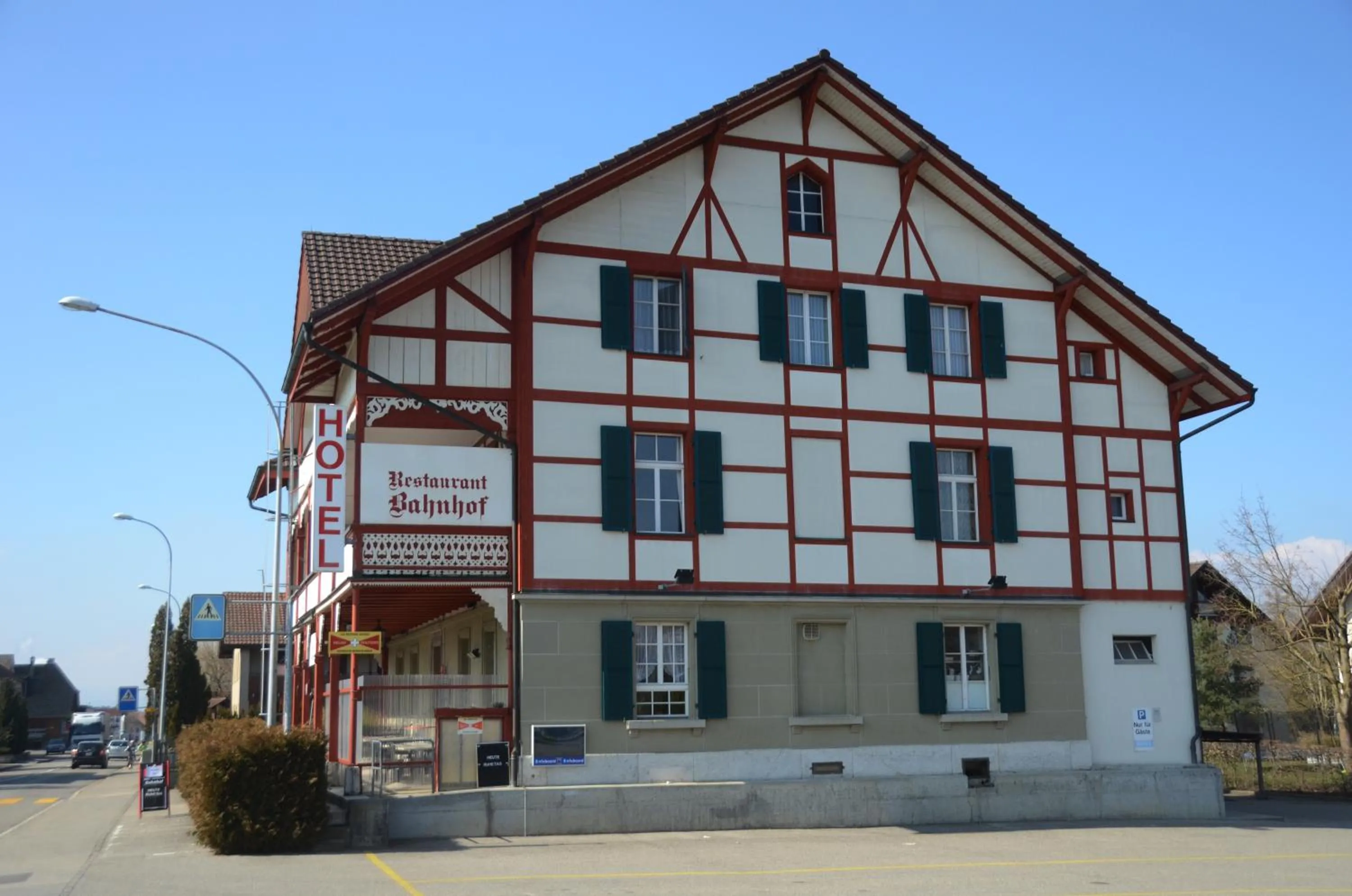 Property building in Hotel Restaurant Bahnhof