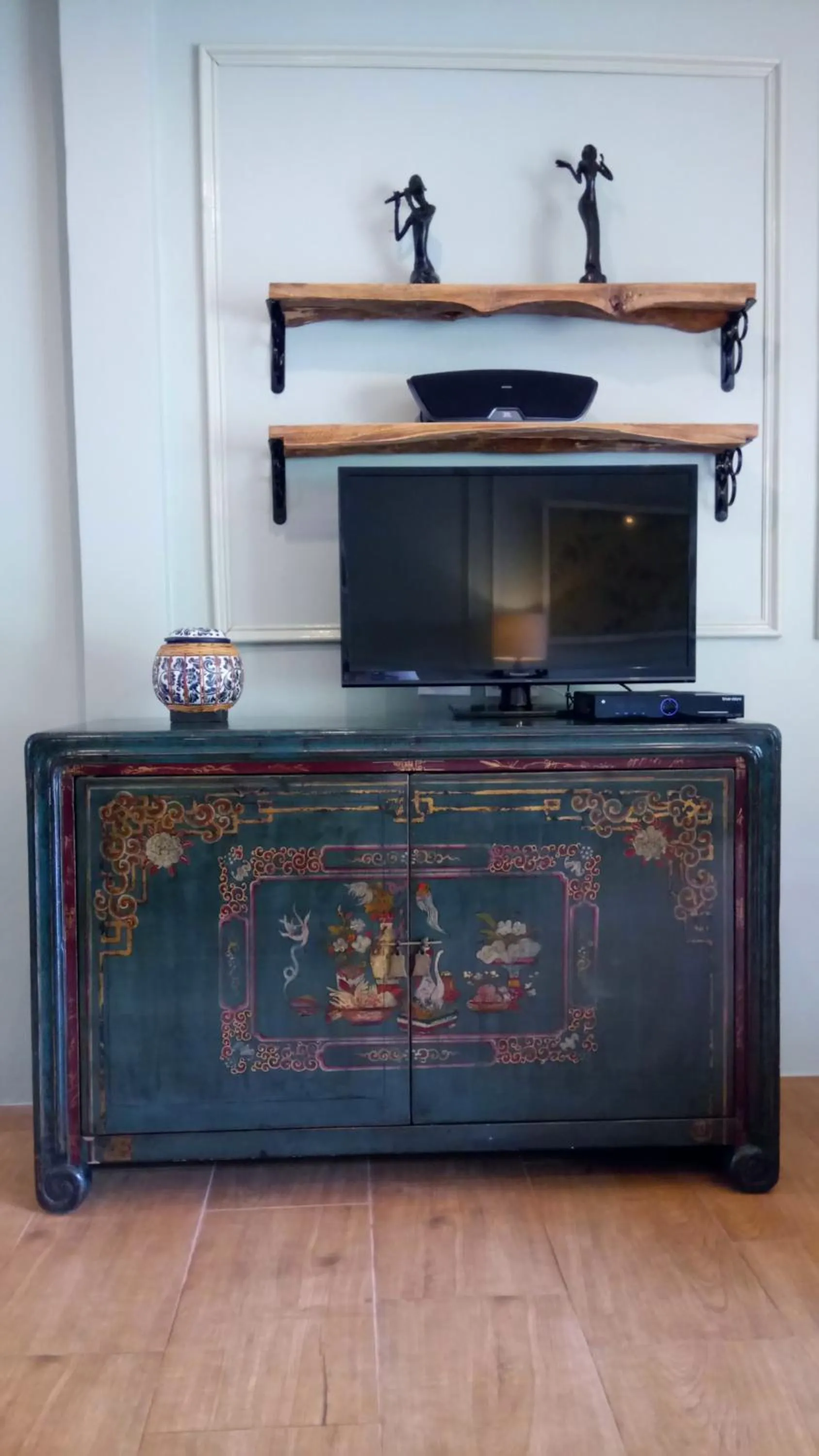 TV and multimedia in Escape-Cabins