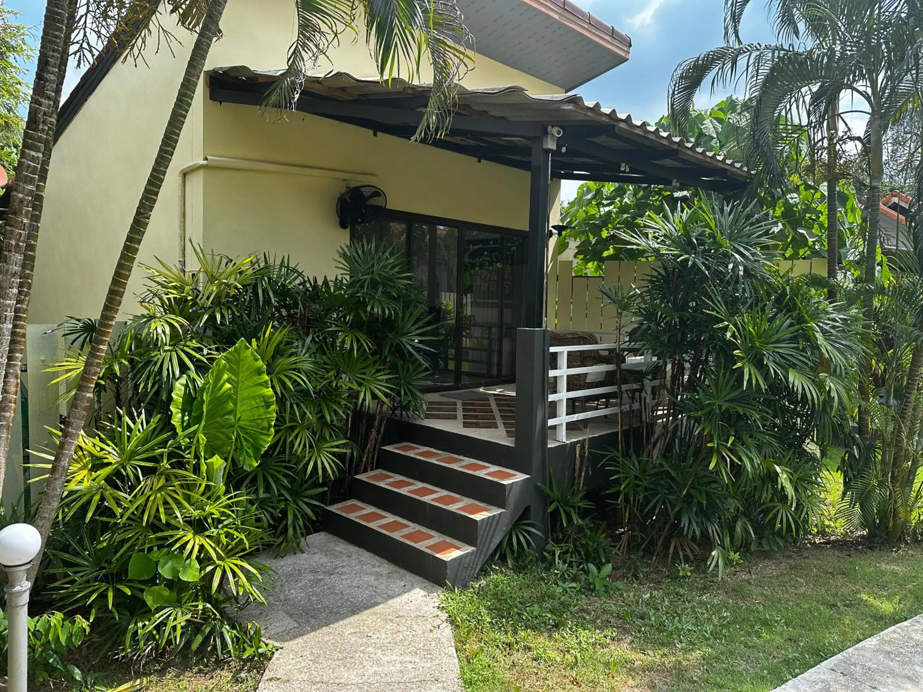 Property building in Escape-Cabins