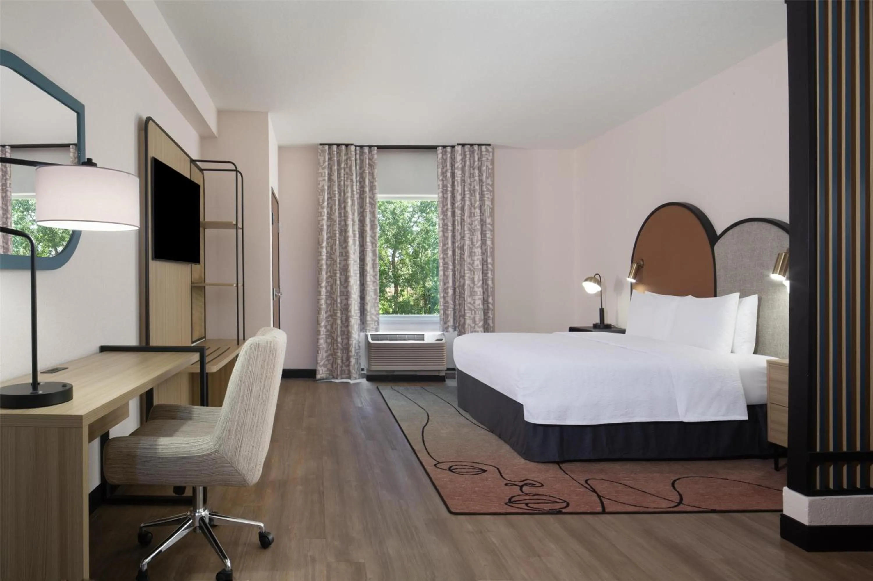 Bed in Hampton Inn by Hilton Tampa Fairgrounds Casino