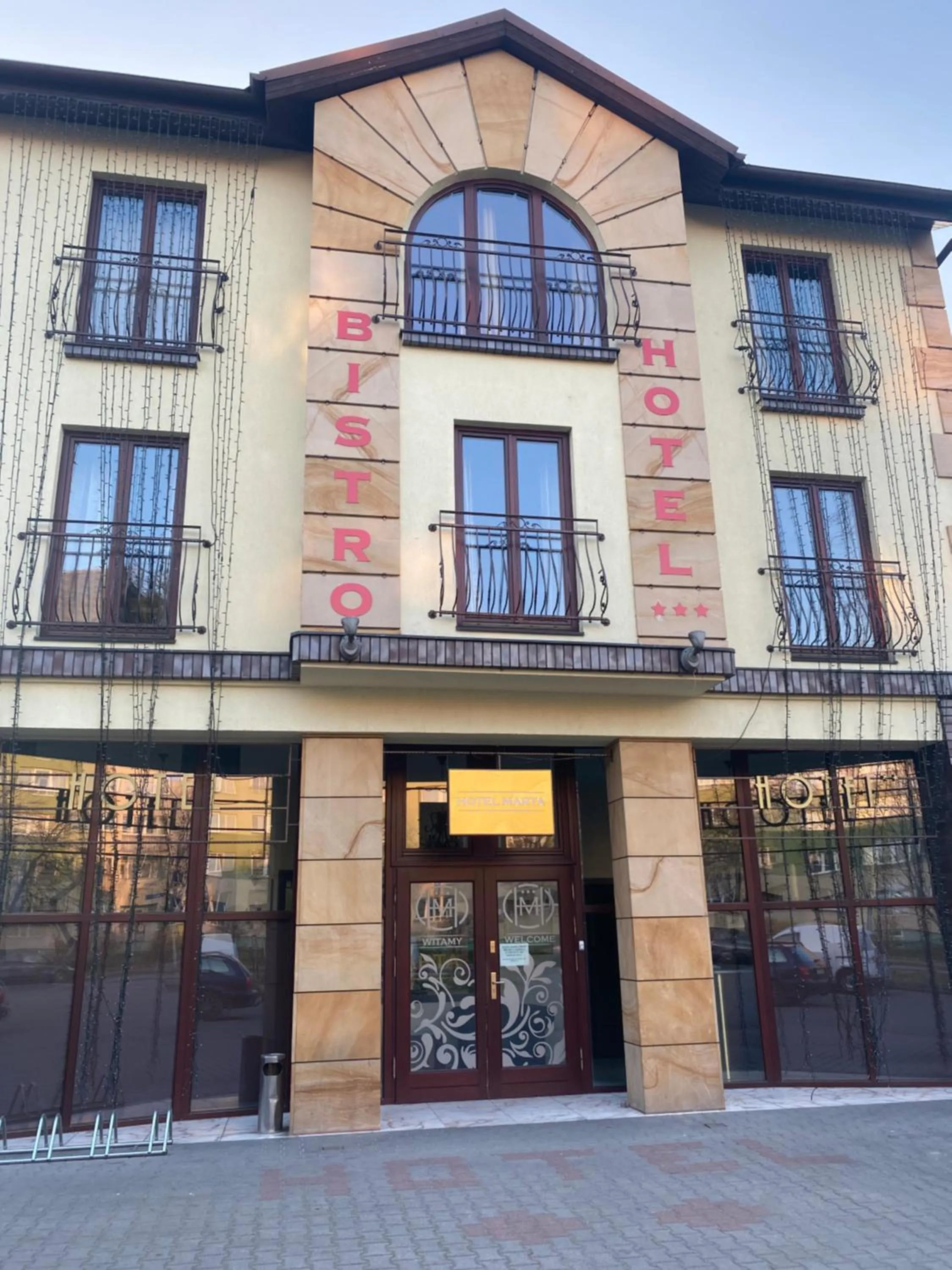 Facade/entrance in Hotel Marta