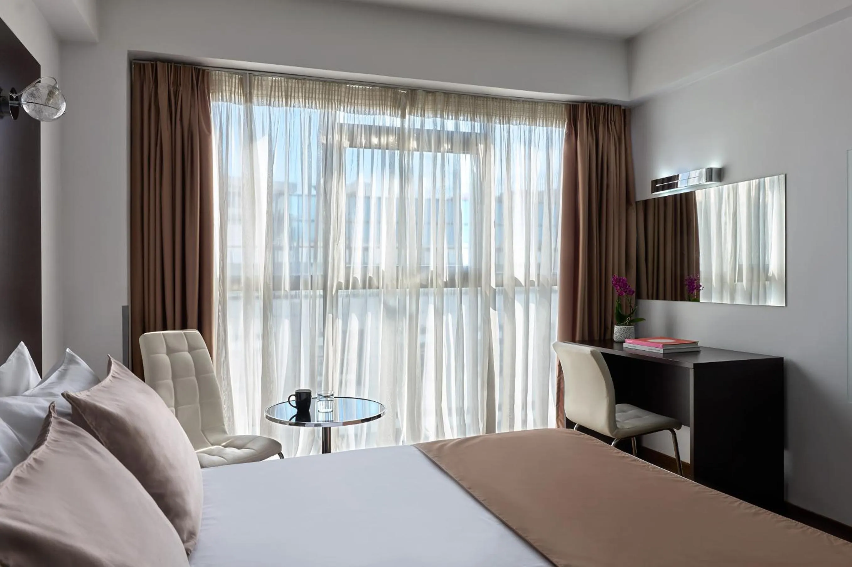Bed in Breeze Boutique Athens by Prima Hotels