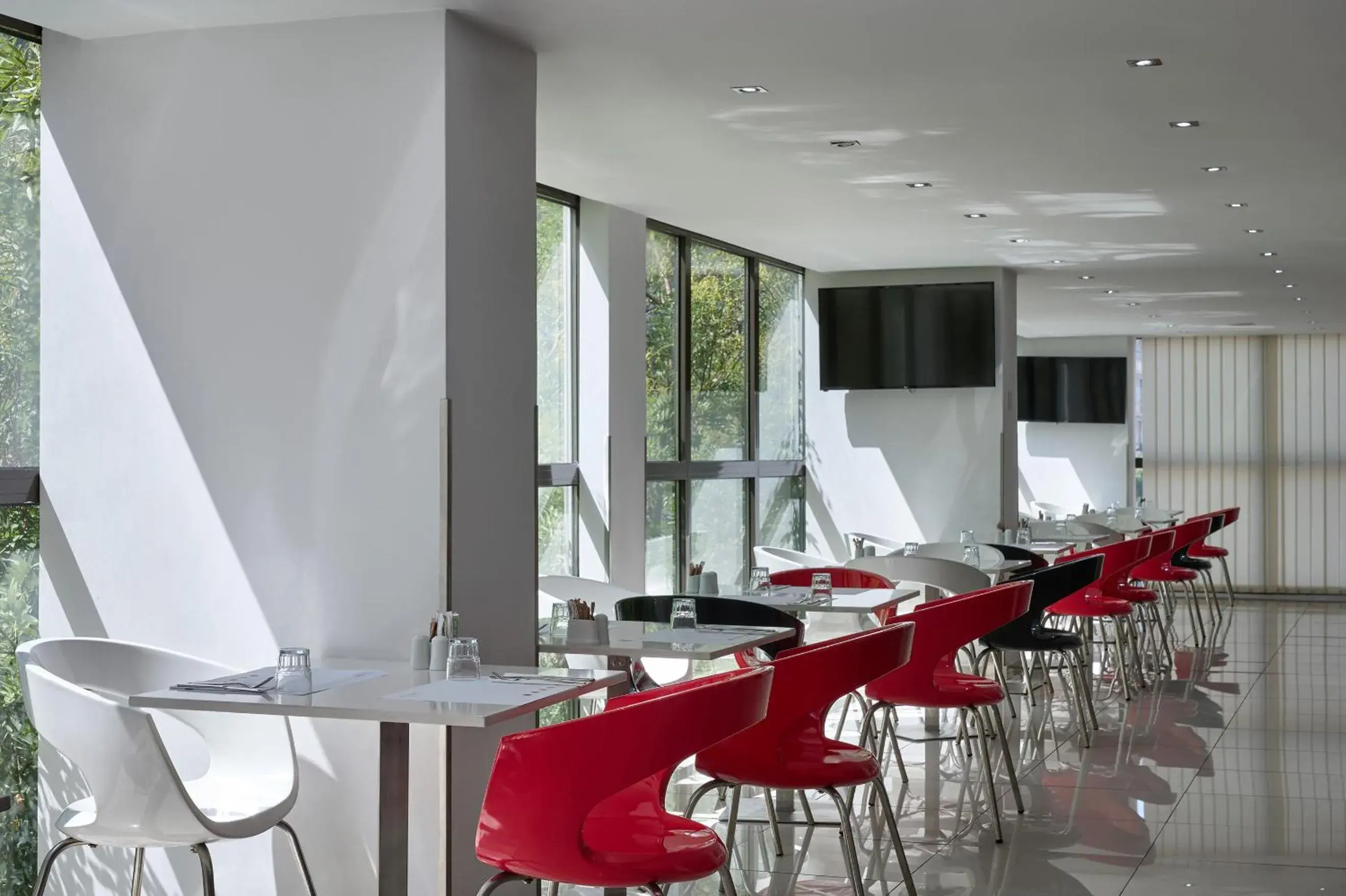 Restaurant/places to eat in Breeze Boutique Athens by Prima Hotels Restaurant/places to eat in Breeze Boutique Athens by Prima Hotels