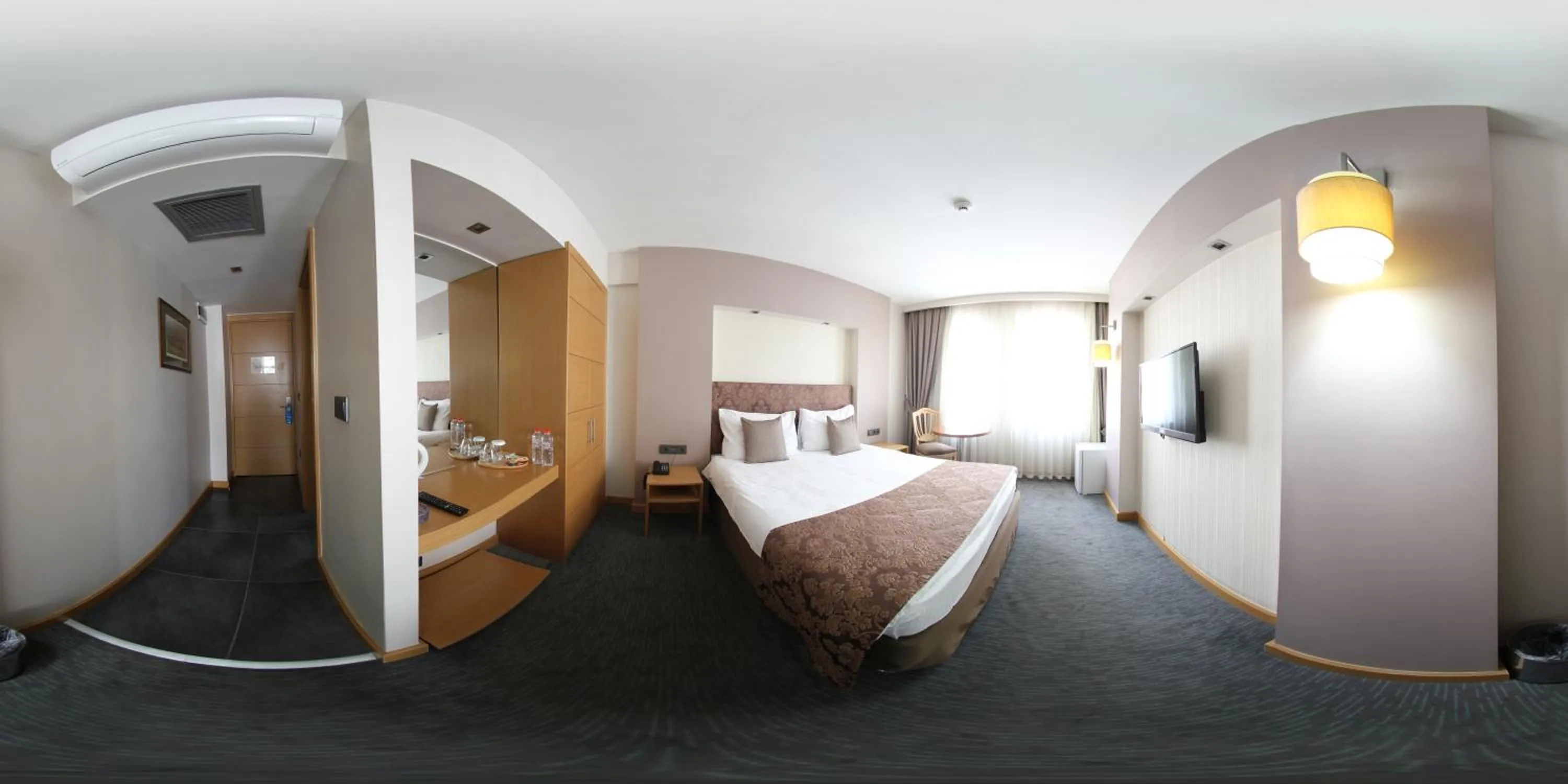 Photo of the whole room, Bed in Sapci Prestige Hotel