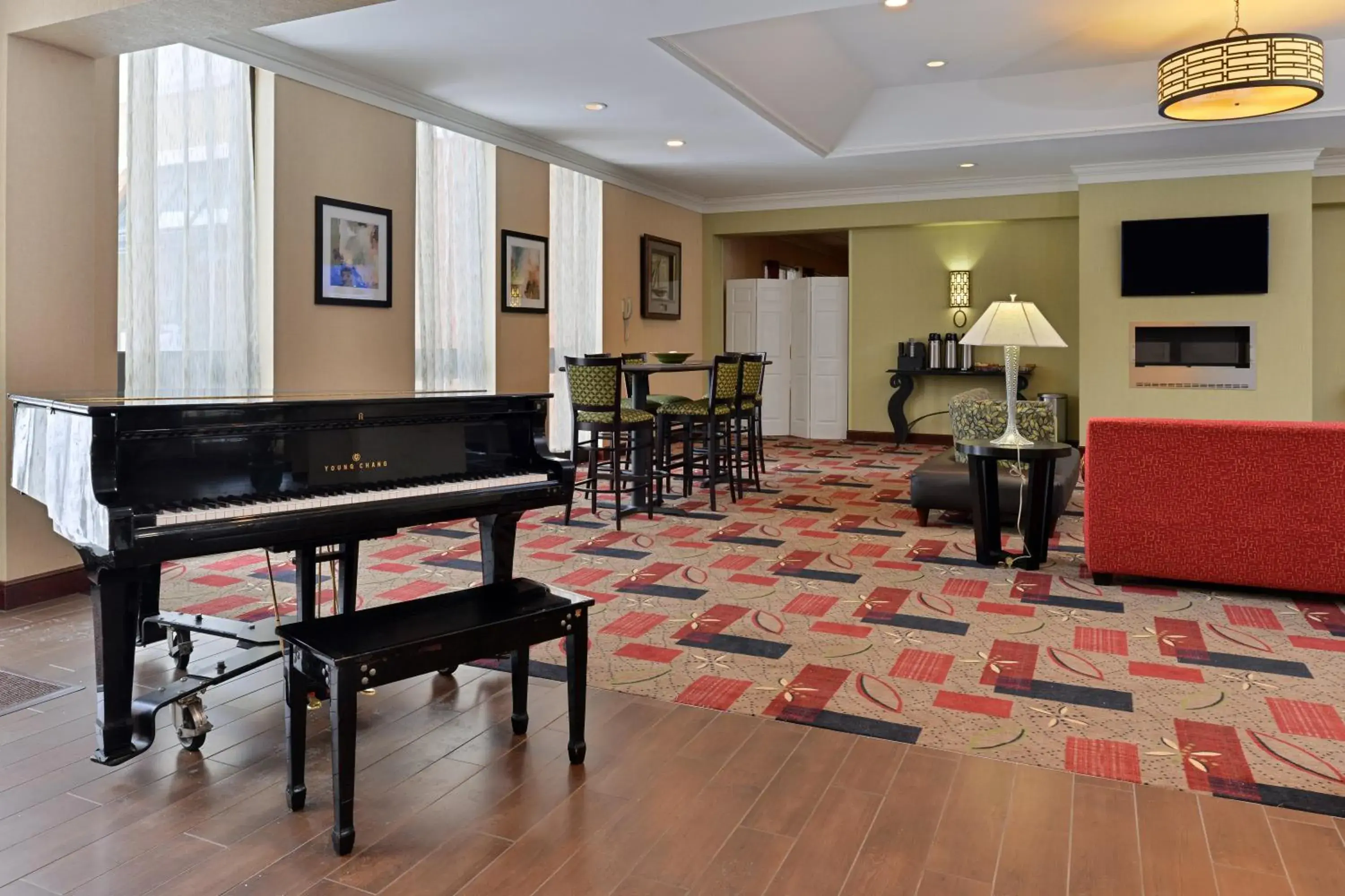 Property building in Holiday Inn New London by IHG Property building in Holiday Inn New London by IHG