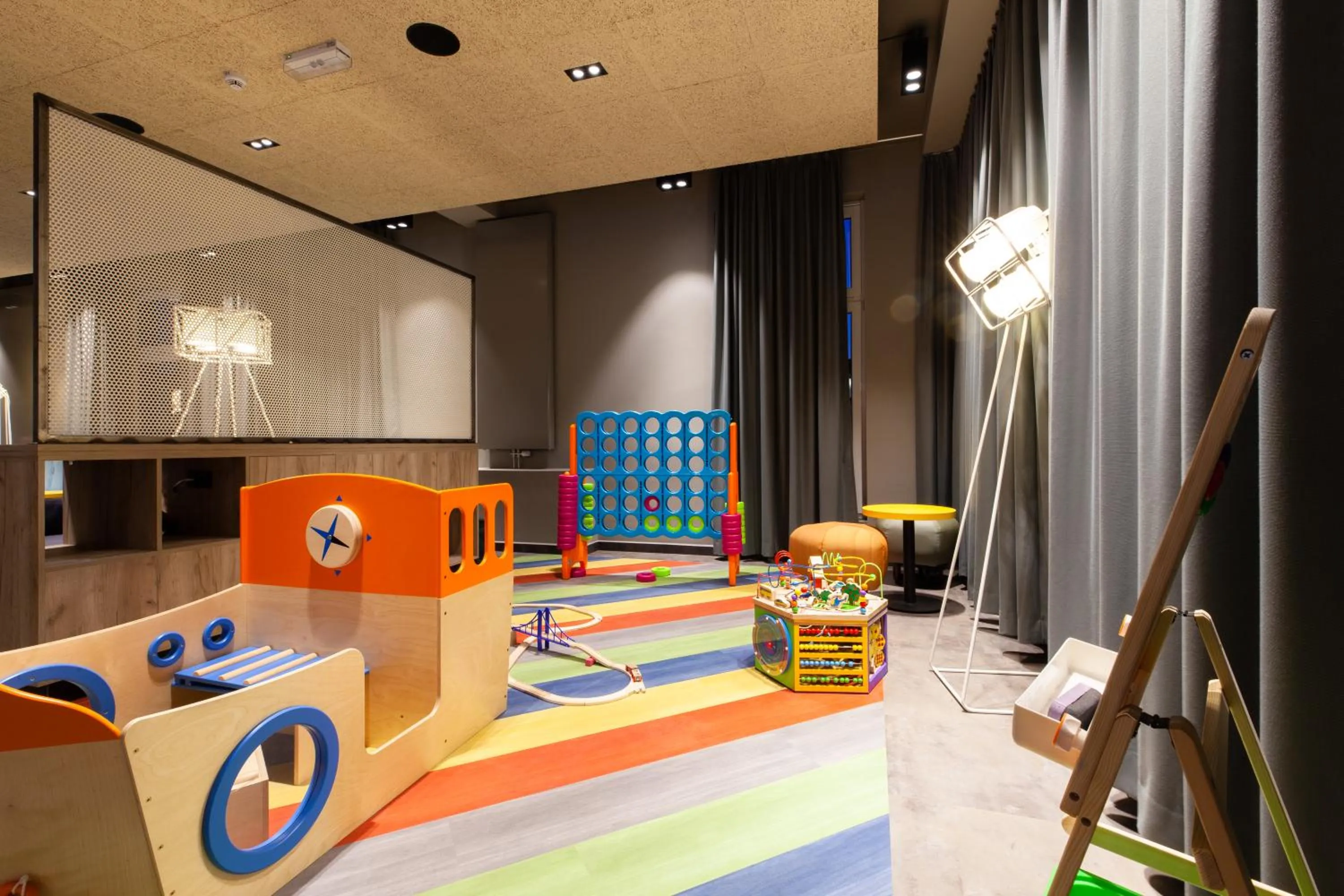 Lobby or reception in a&o Frankfurt Ostend