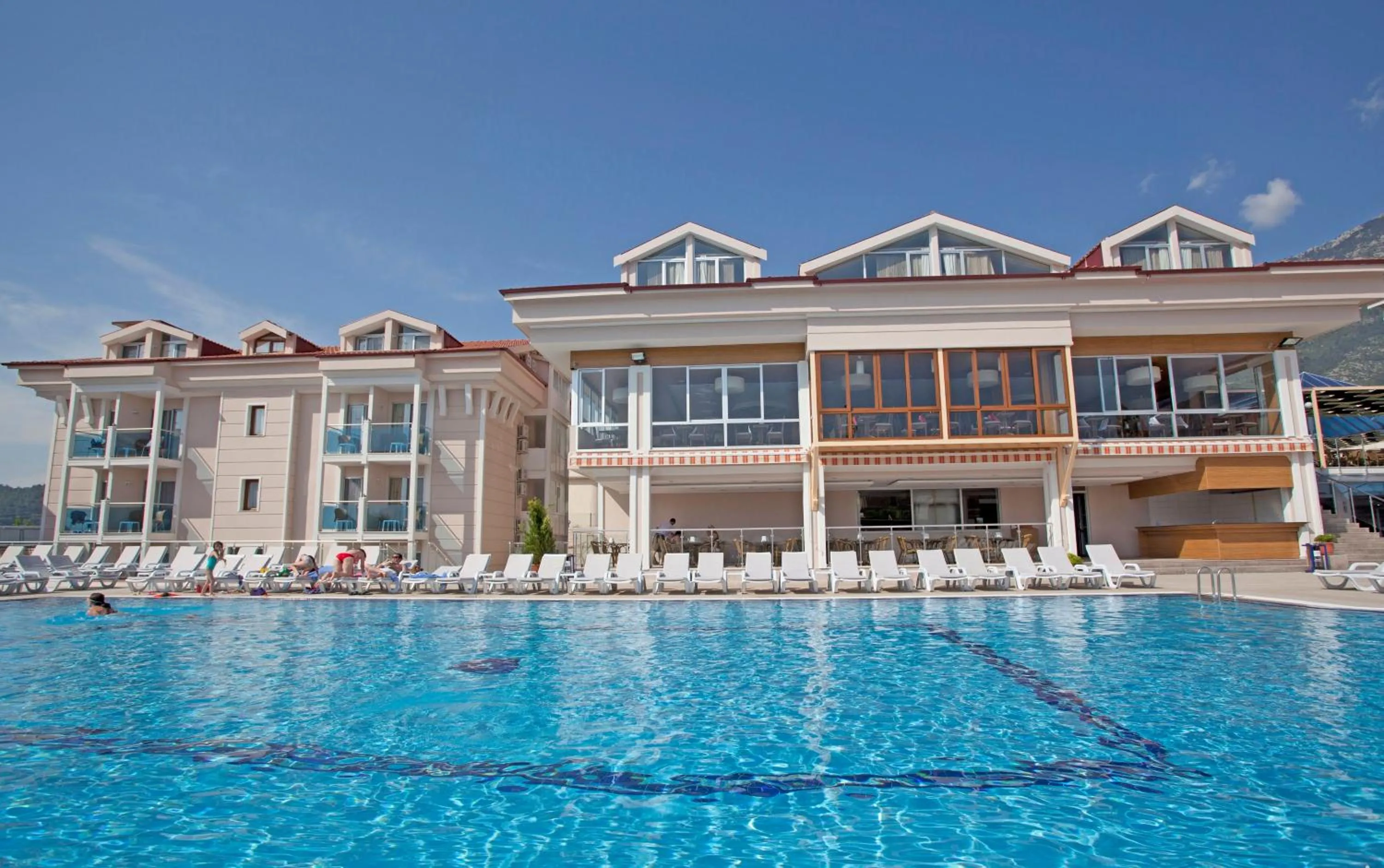 Aes Club Hotel