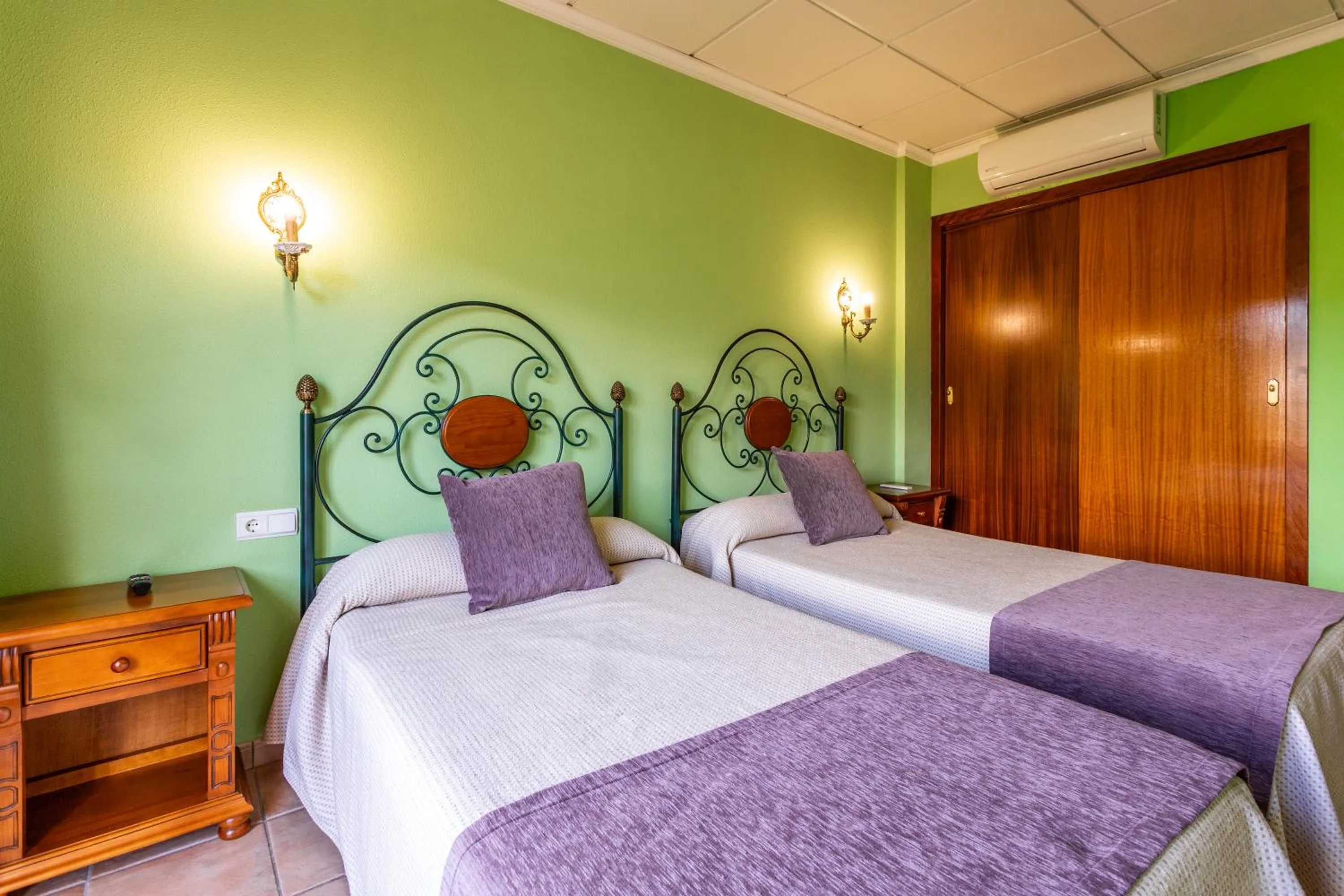 Photo of the whole room, Bed in Hotel Rural Serrella
