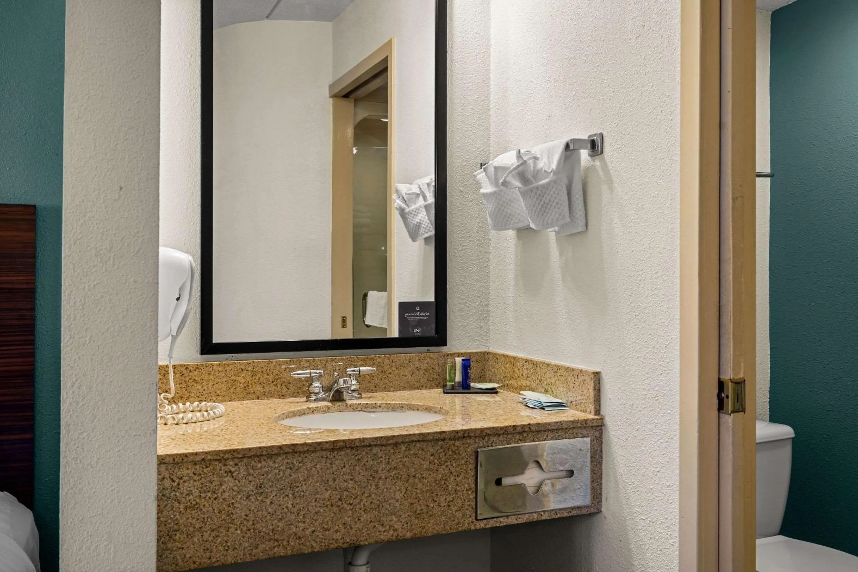 Bedroom in Sleep Inn Wilmington near University