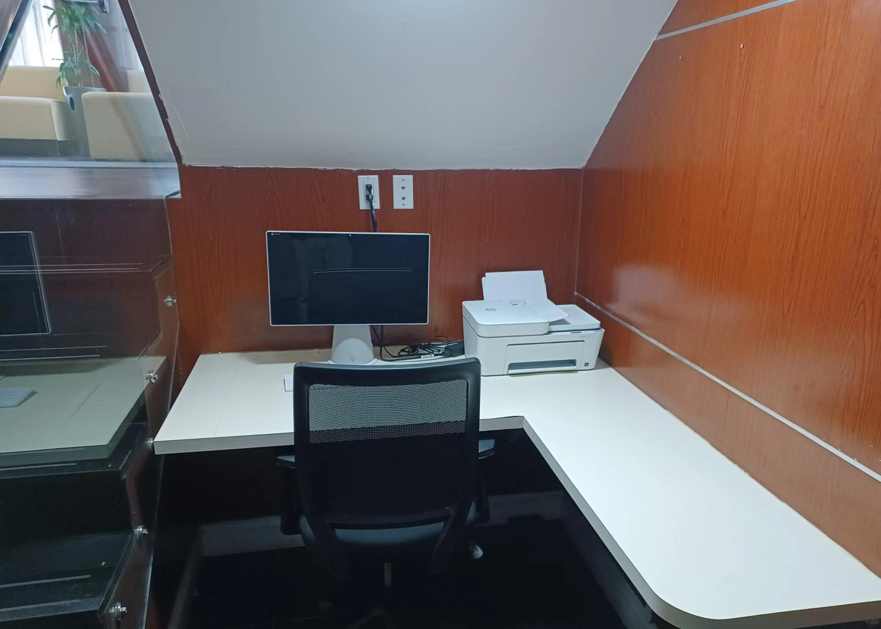 Business facilities in Wyndham Garden Long Island City