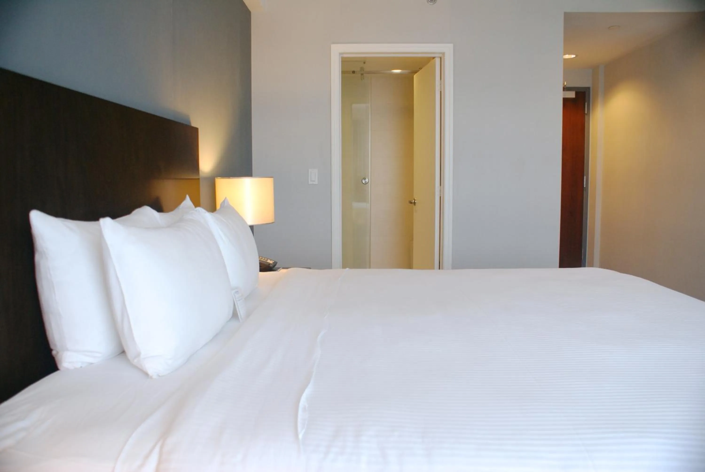 Bed in Wyndham Garden Long Island City