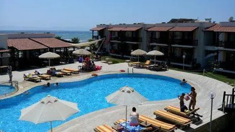 Pool view in Hotel Silvanus