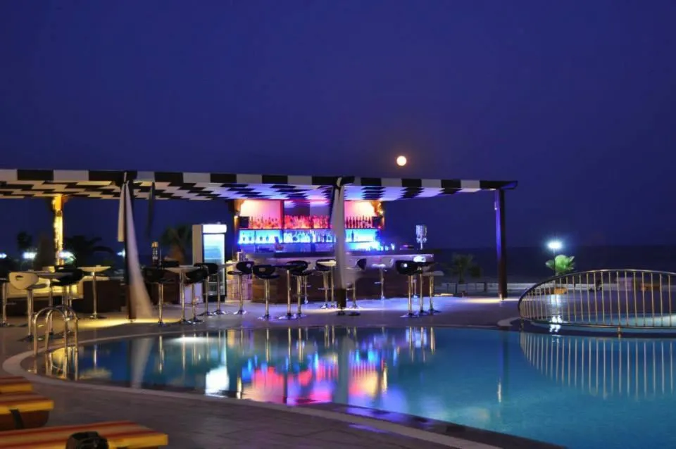 Pool view in Hotel Silvanus