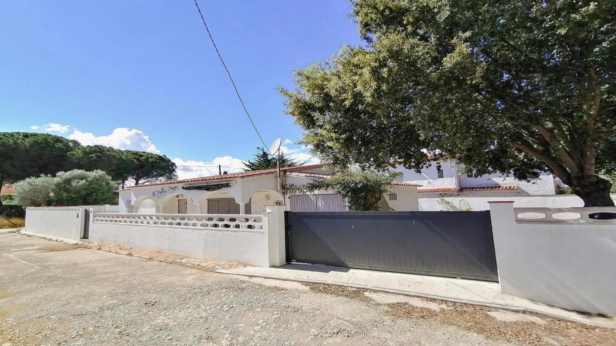 Property building in VACAY Villa Bella, piscina, sol y relax! en la Costa Brava, L'Escala!