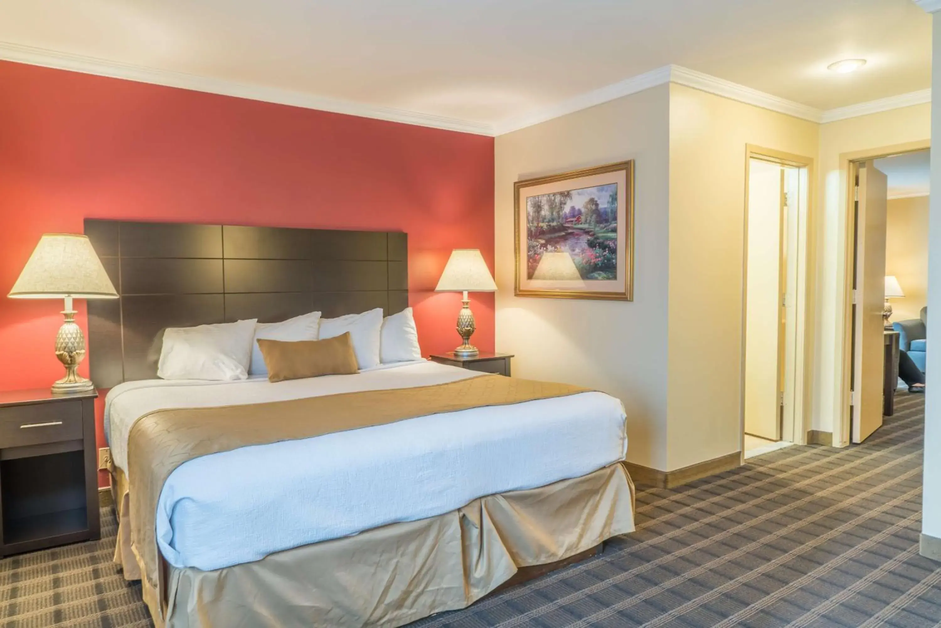 Photo of the whole room, Bed in Best Western Inn & Suites Photo of the whole room, Bed in Best Western Inn & Suites