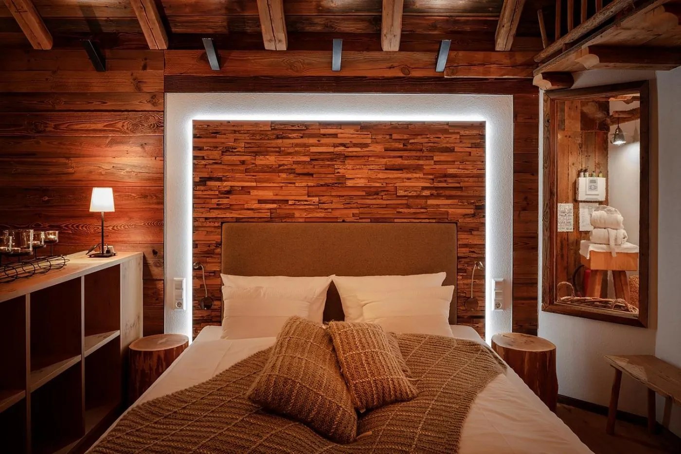 Bedroom, Bed in Widmann's Löwen