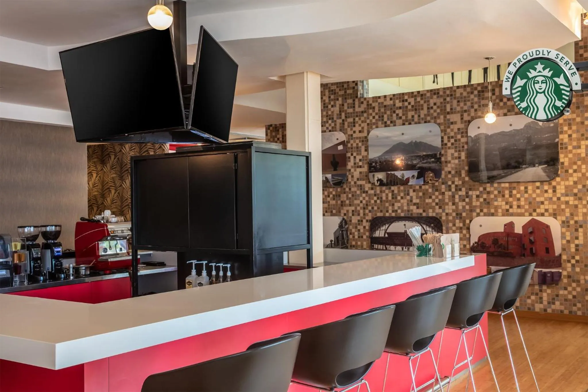 Lounge or bar in Fiesta Inn Monterrey Fundidora