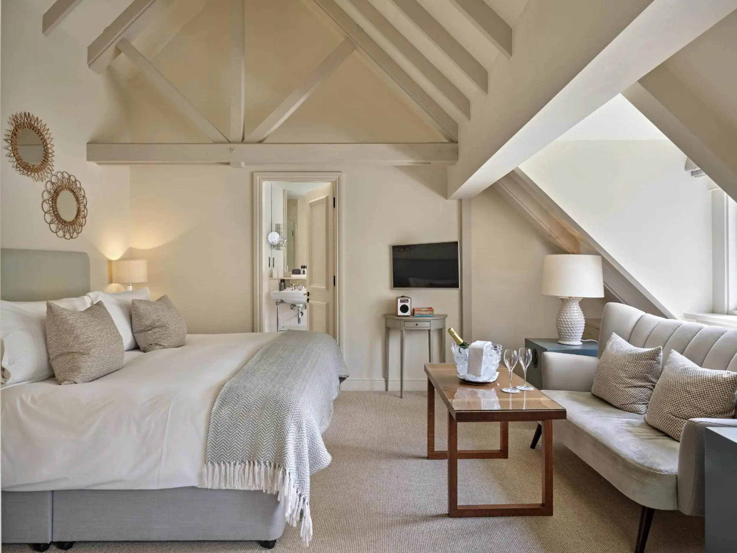 Deluxe Double Room in Dormy House Hotel Deluxe Double Room in Dormy House Hotel