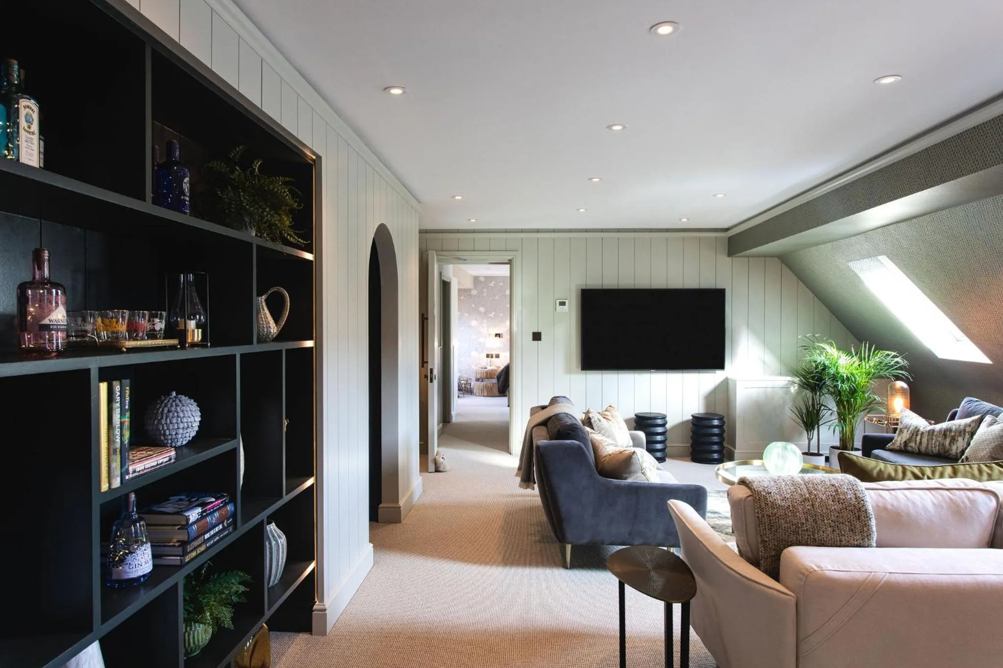 Bedroom in Dormy House Hotel