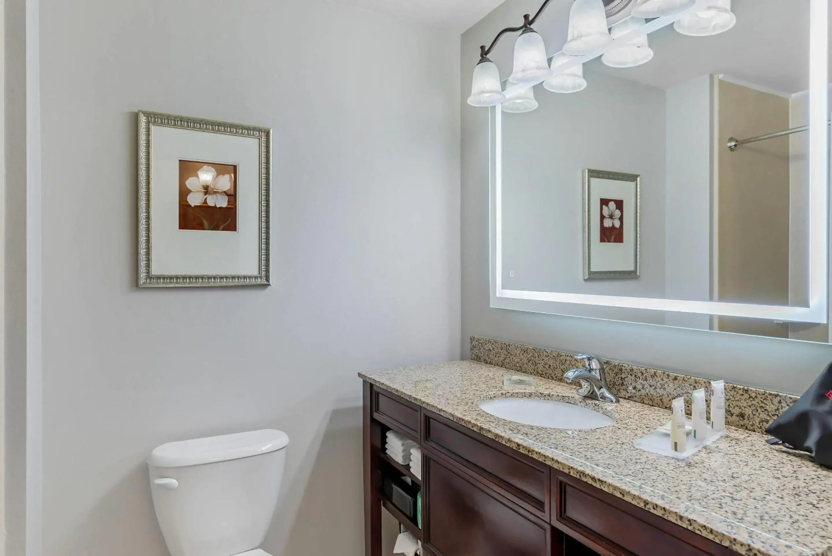 Bedroom in Country Inn & Suites by Radisson, Ashland - Hanover, VA Bedroom in Country Inn & Suites by Radisson, Ashland - Hanover, VA