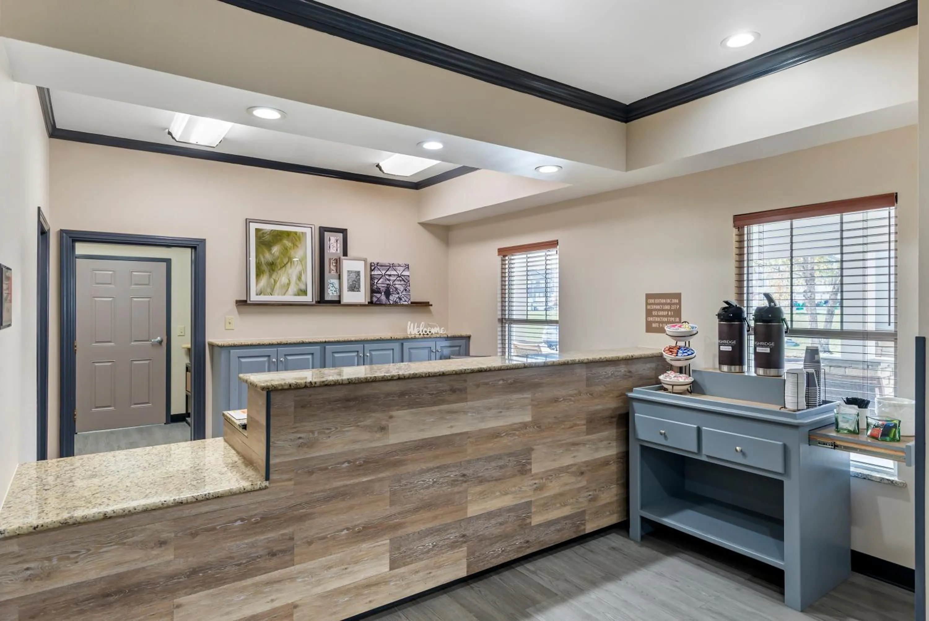 Lobby or reception in Country Inn & Suites by Radisson, Ashland - Hanover, VA