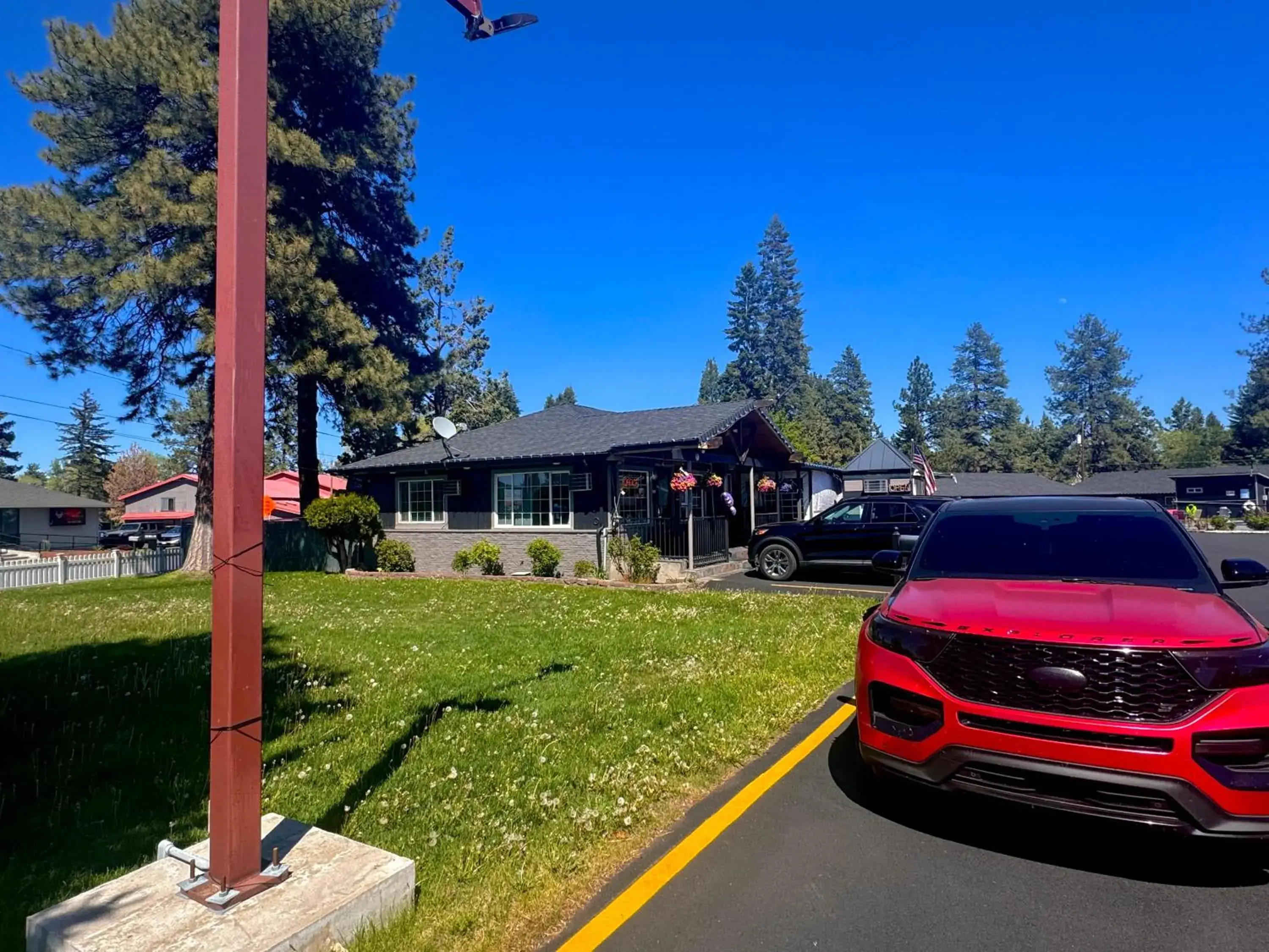 Property building in Cascade Lodge Property building in Cascade Lodge