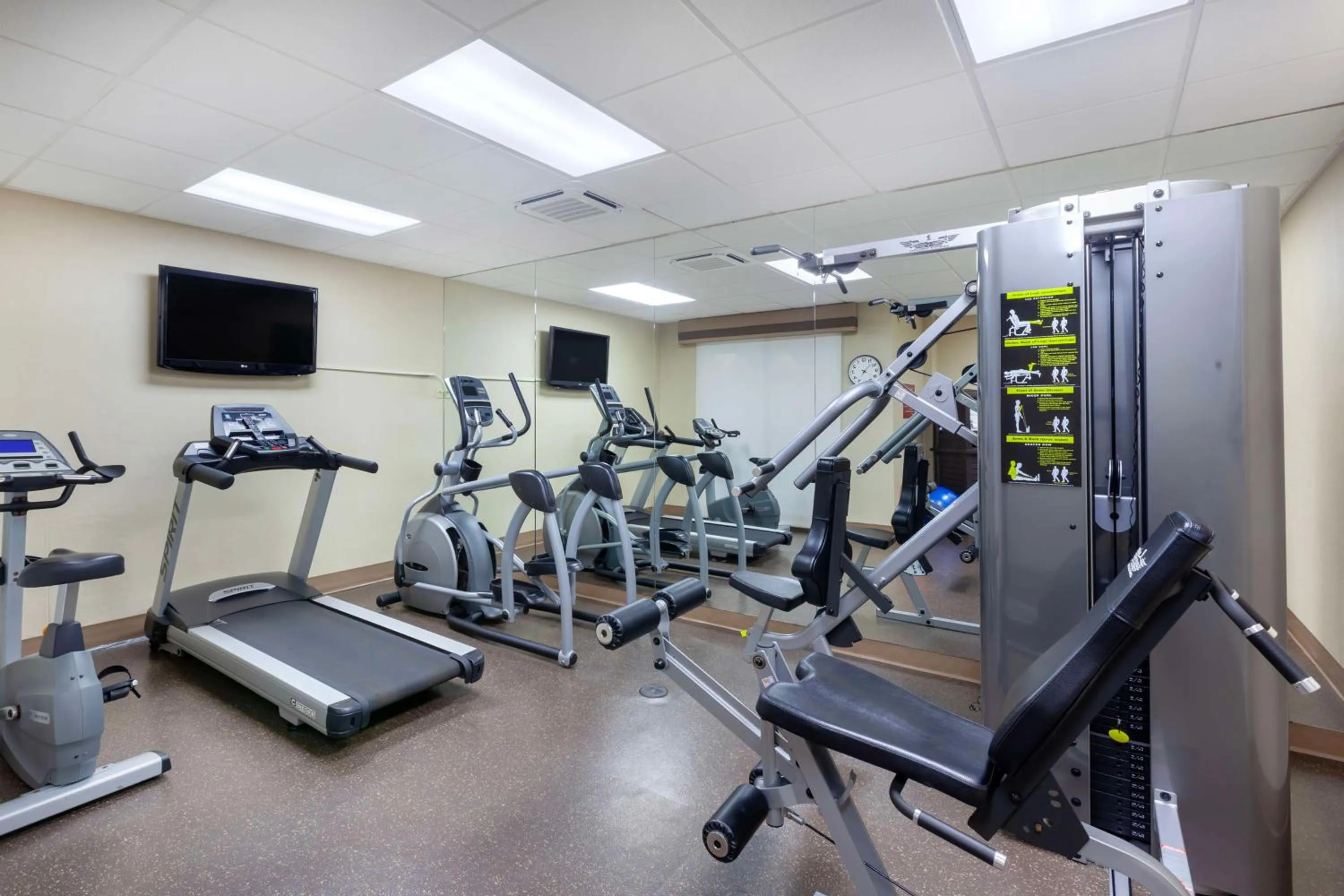 Fitness centre/facilities in Best Western Plus Muskoka Inn