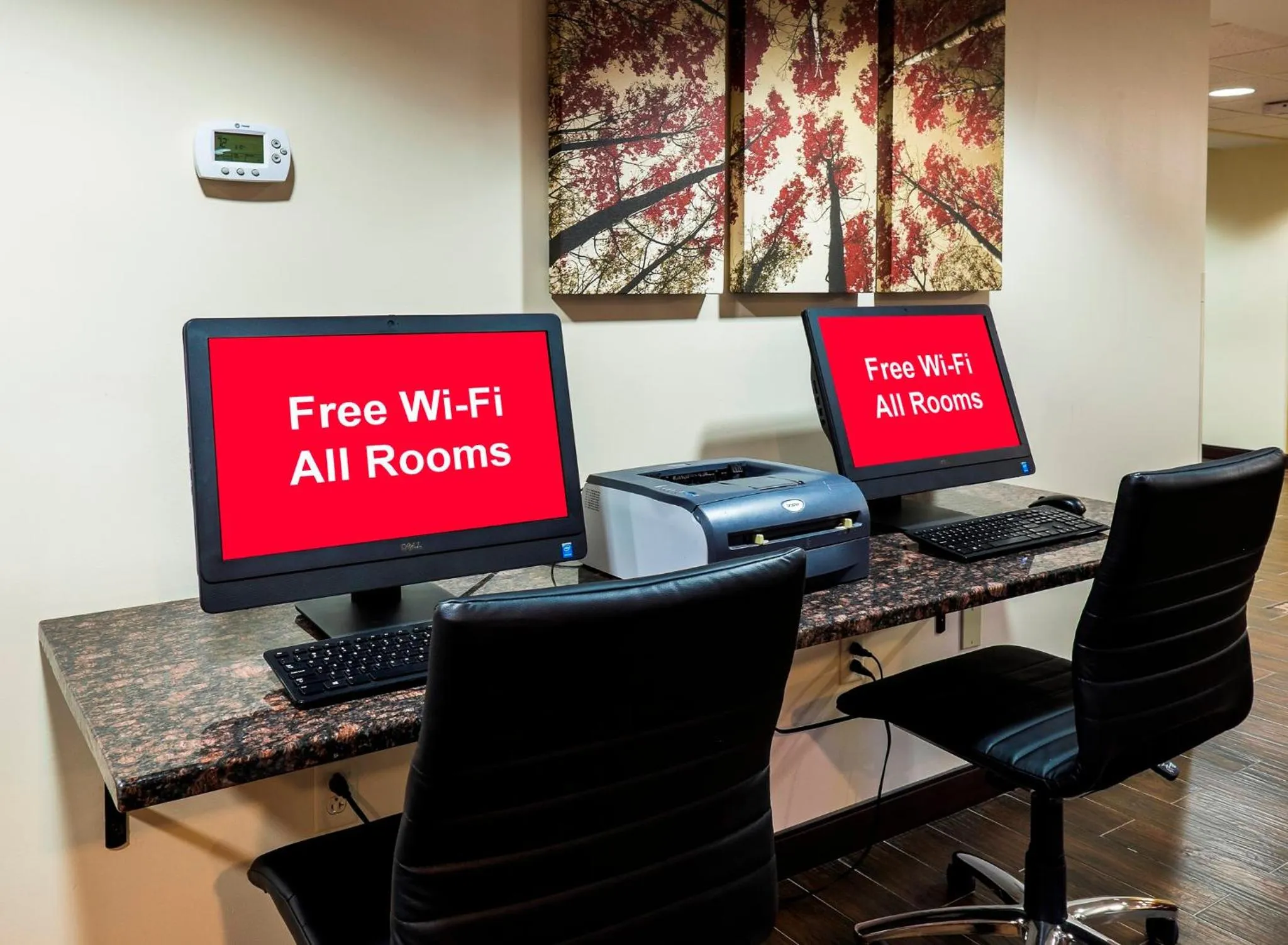 Business facilities in Red Roof Inn PLUS+ & Suites Malone