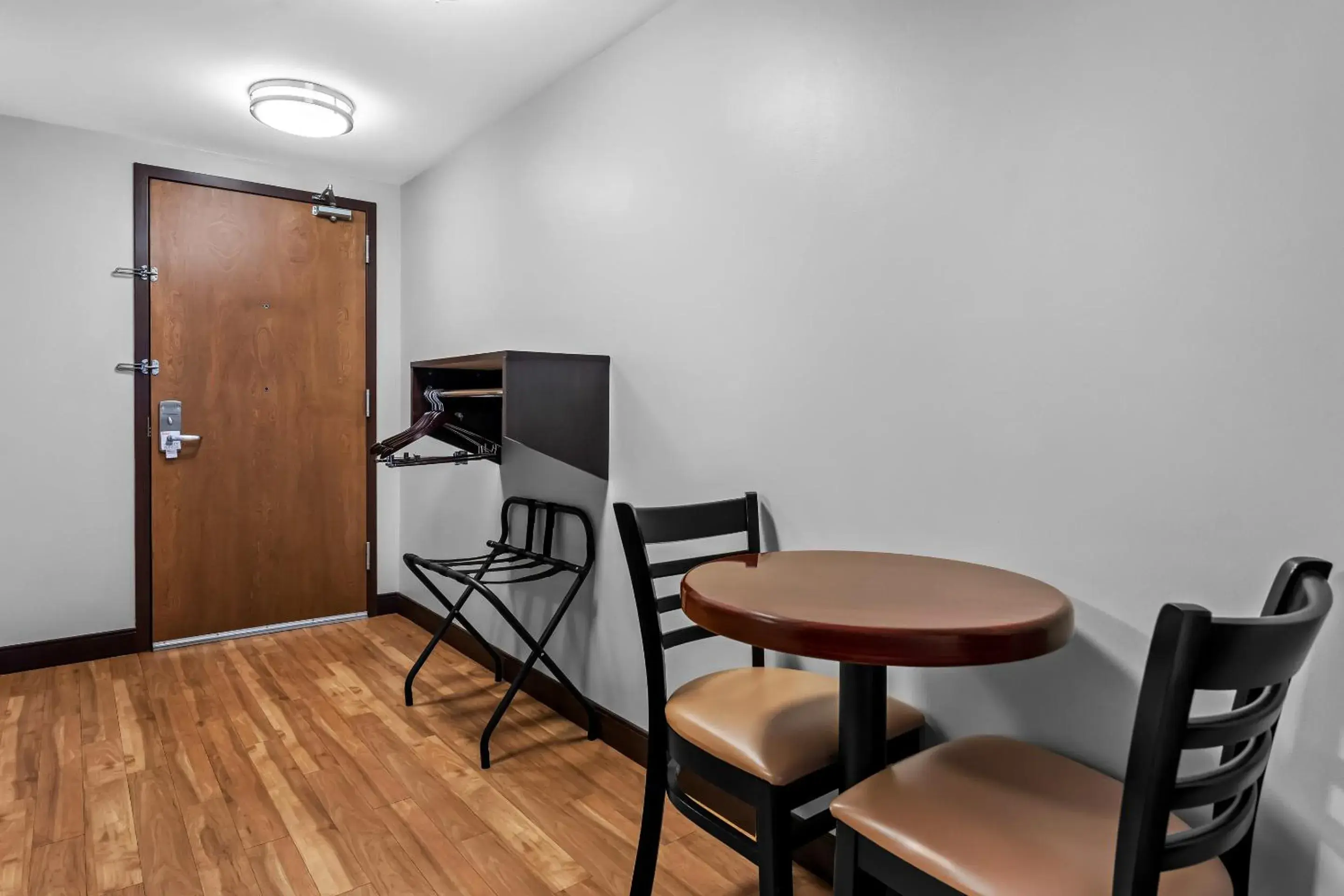 Photo of the whole room in Red Roof Inn PLUS+ & Suites Malone Photo of the whole room in Red Roof Inn PLUS+ & Suites Malone