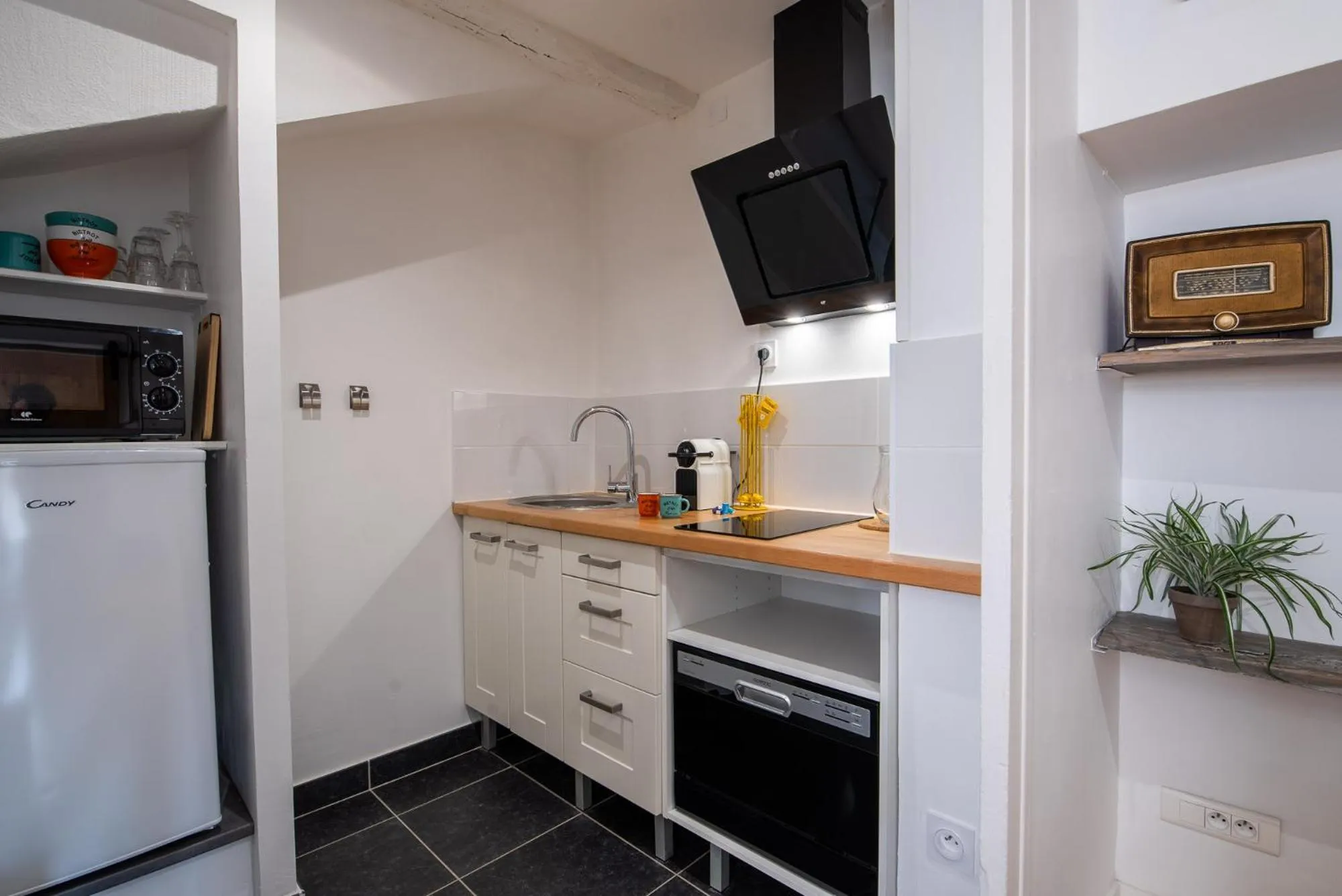 Kitchen or kitchenette in L' échafaud - Apparts de standing - Centre historique