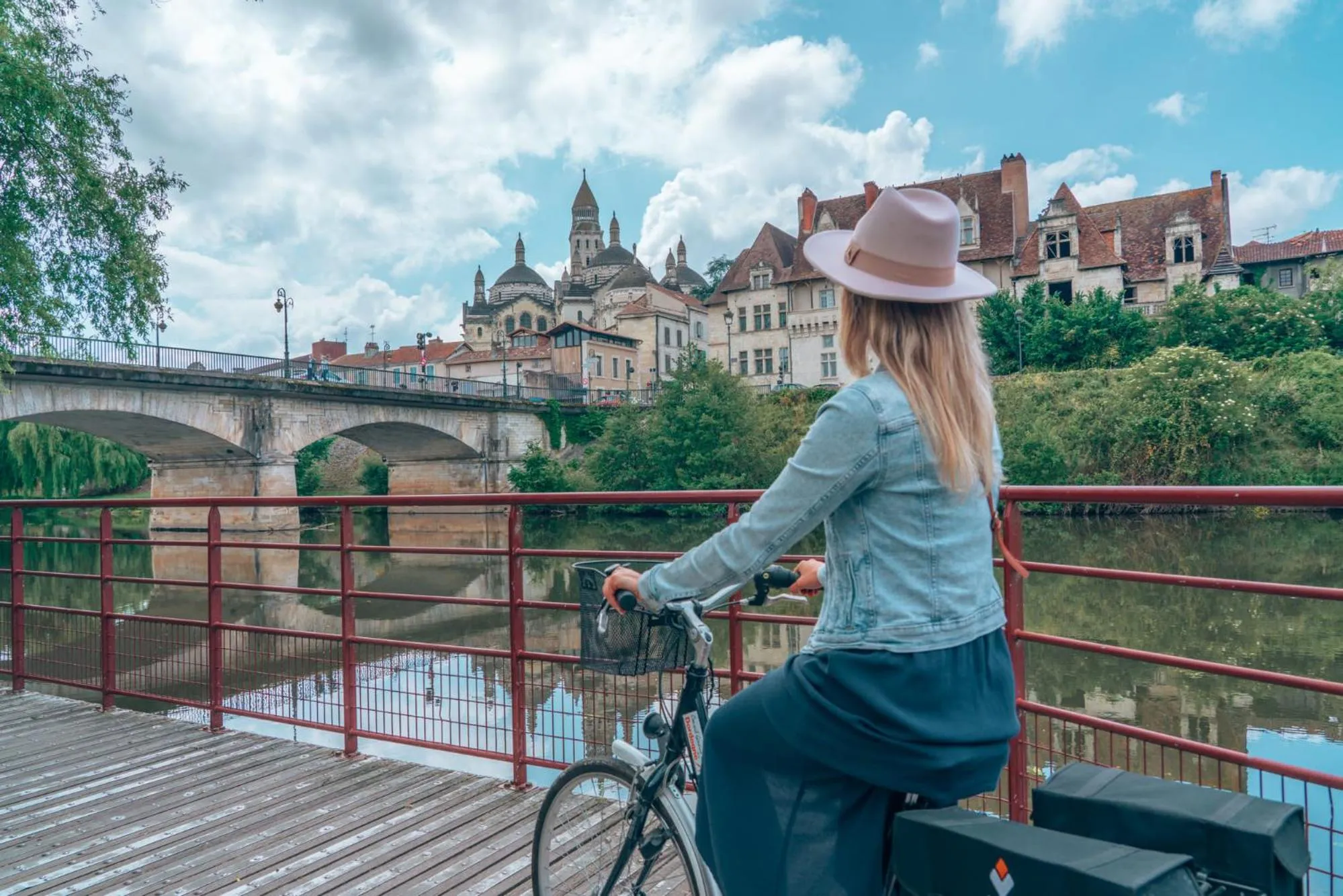 Neighbourhood in L' échafaud - Apparts de standing - Centre historique