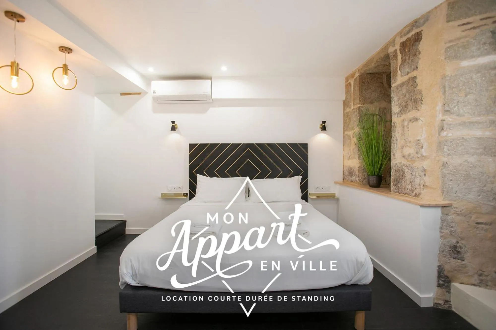 Bedroom, Bed in L' échafaud - Apparts de standing - Centre historique