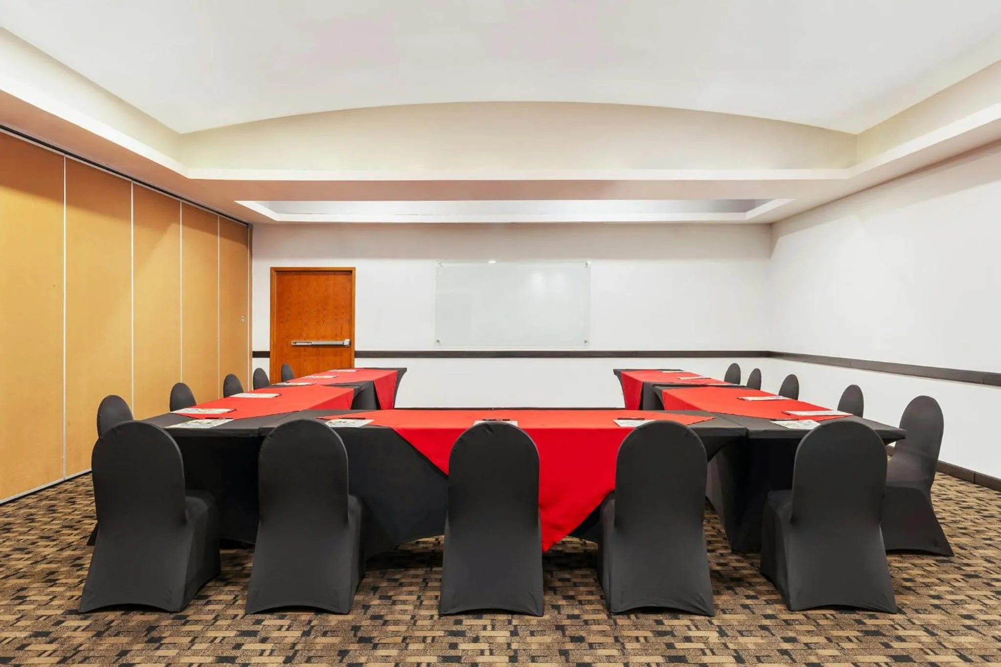 Meeting/conference room in Fiesta Inn Express San Luis Potosí Oriente