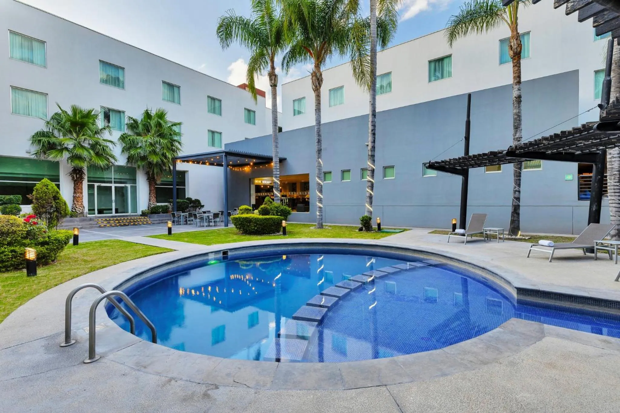 Meeting/conference room in Fiesta Inn Express San Luis Potosí Oriente