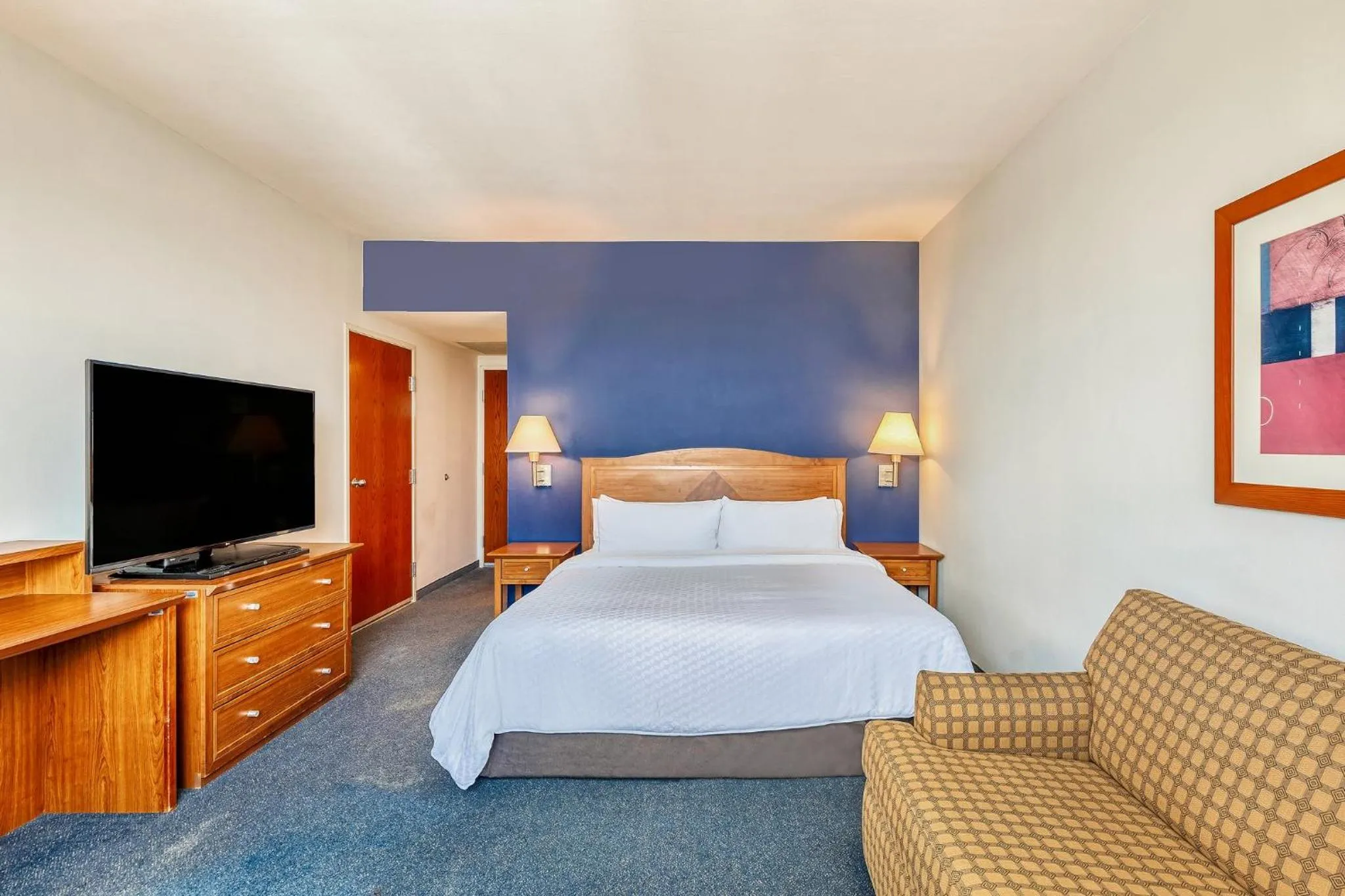 Photo of the whole room, Bed in Fiesta Inn Express San Luis Potosí Oriente