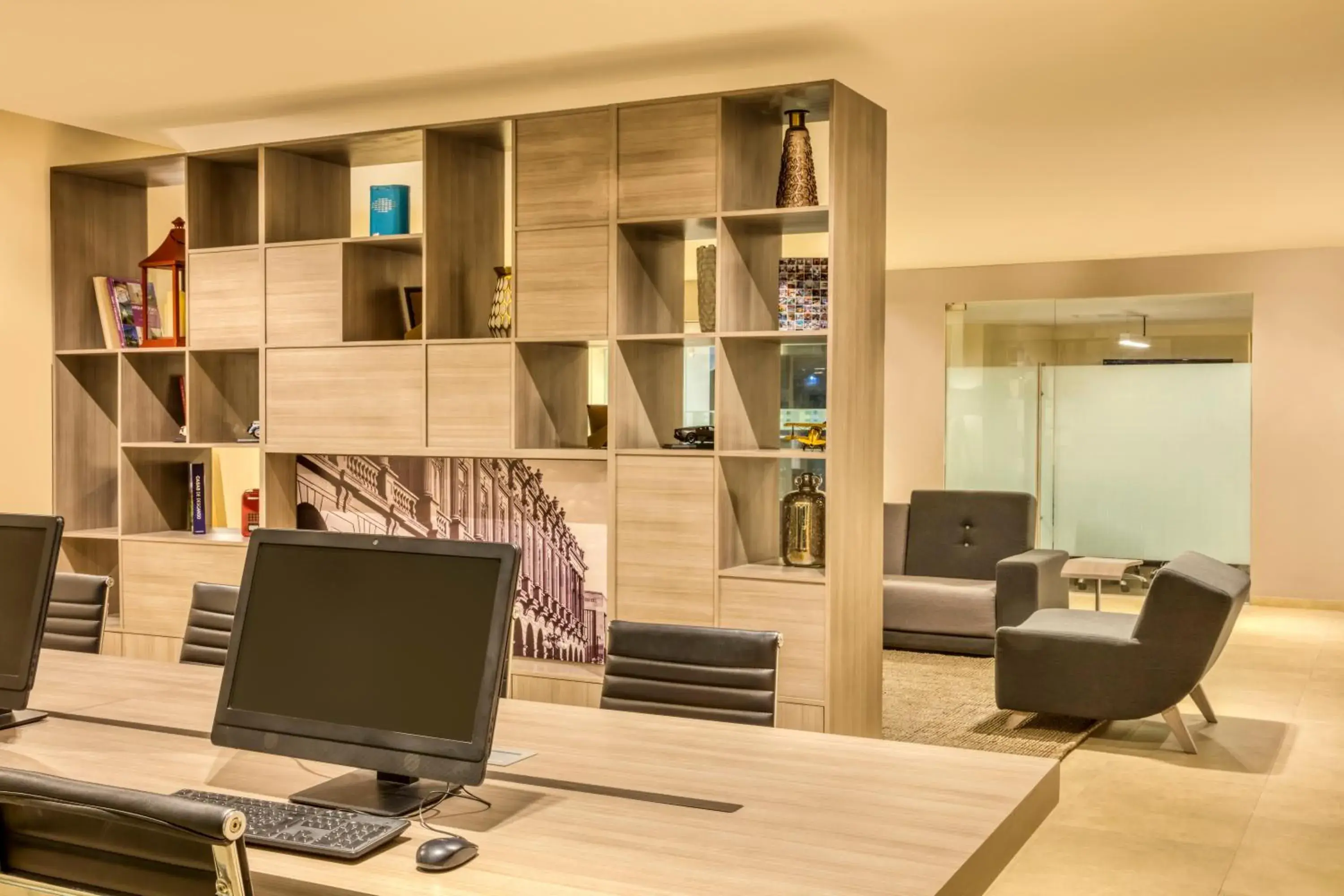 Lobby or reception in Fiesta Inn San Luis Potosi Oriente Lobby or reception in Fiesta Inn San Luis Potosi Oriente