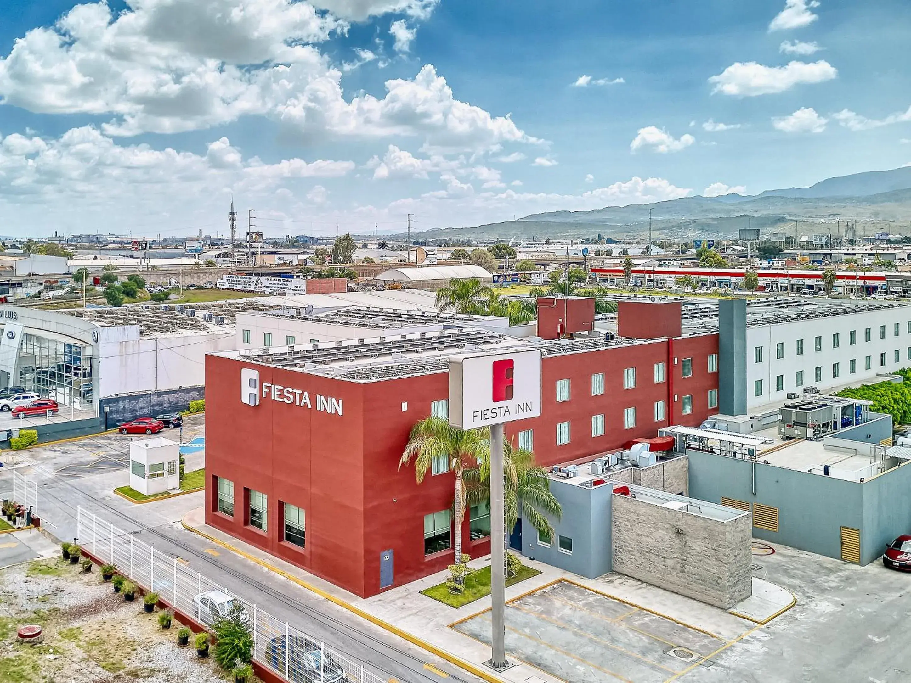 Property building in Fiesta Inn San Luis Potosi Oriente Property building in Fiesta Inn San Luis Potosi Oriente