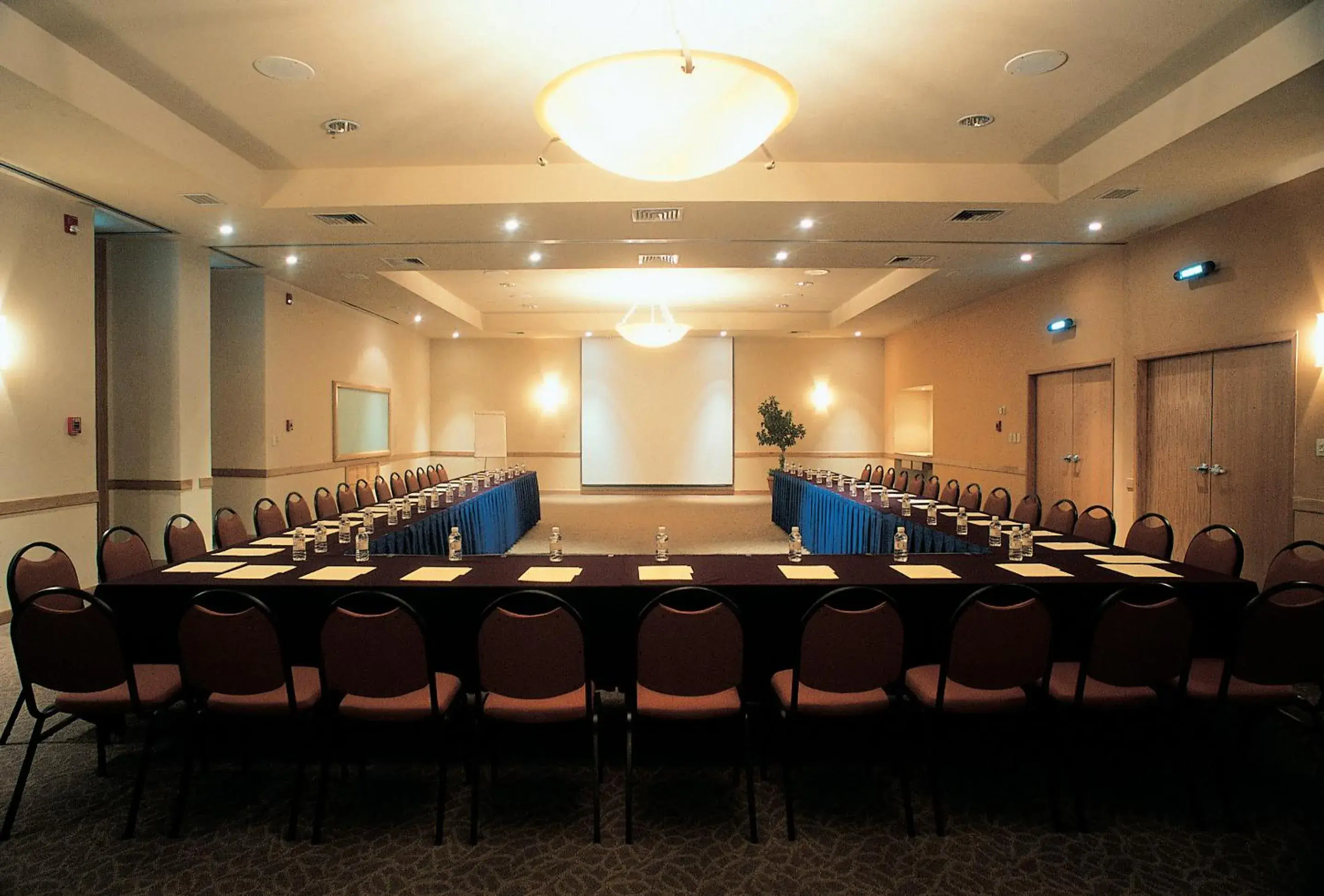 Lobby or reception in Fiesta Inn Express Hermosillo Lobby or reception in Fiesta Inn Express Hermosillo