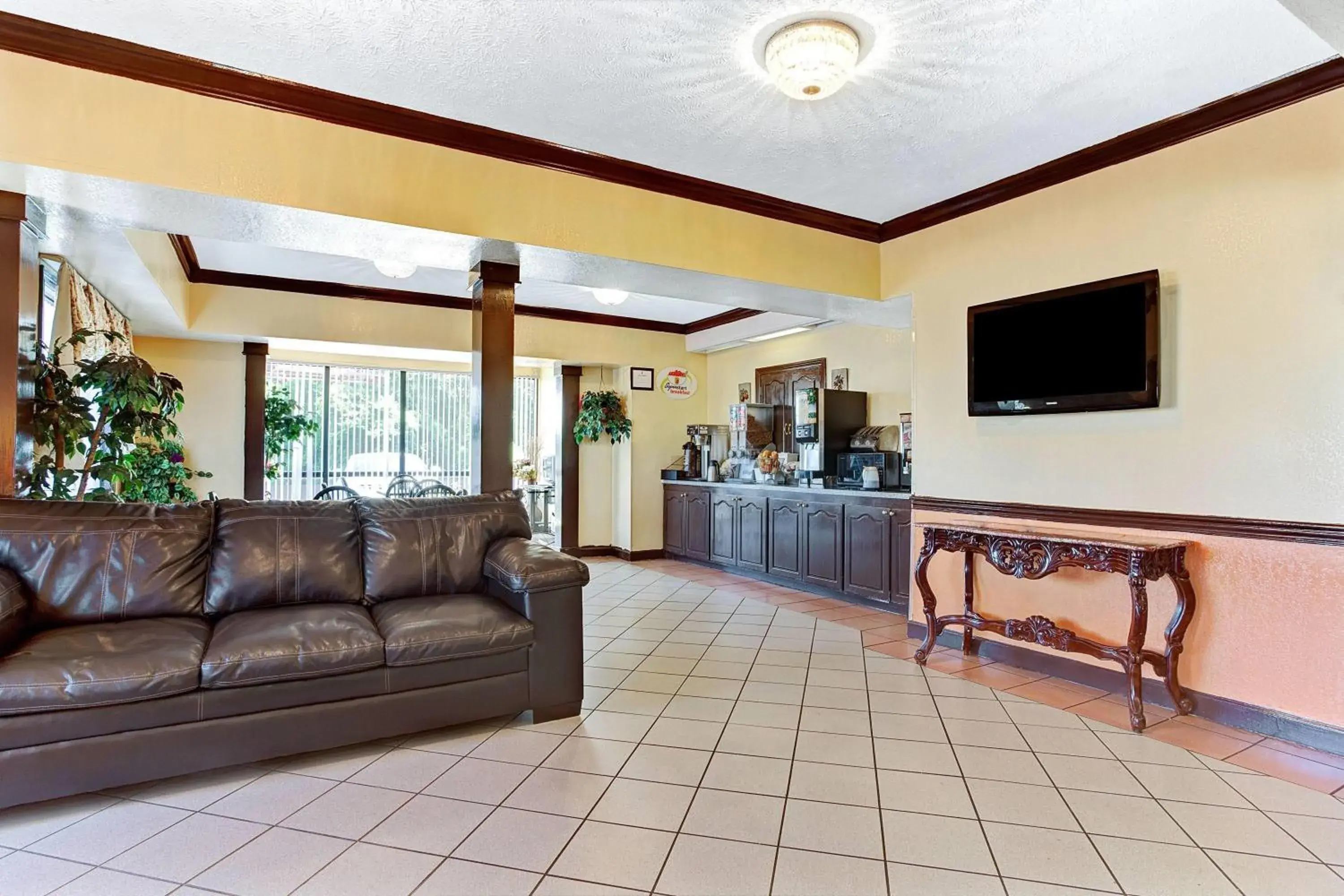 Lobby or reception in Super 8 by Wyndham Jackson Ridgeland Lobby or reception in Super 8 by Wyndham Jackson Ridgeland