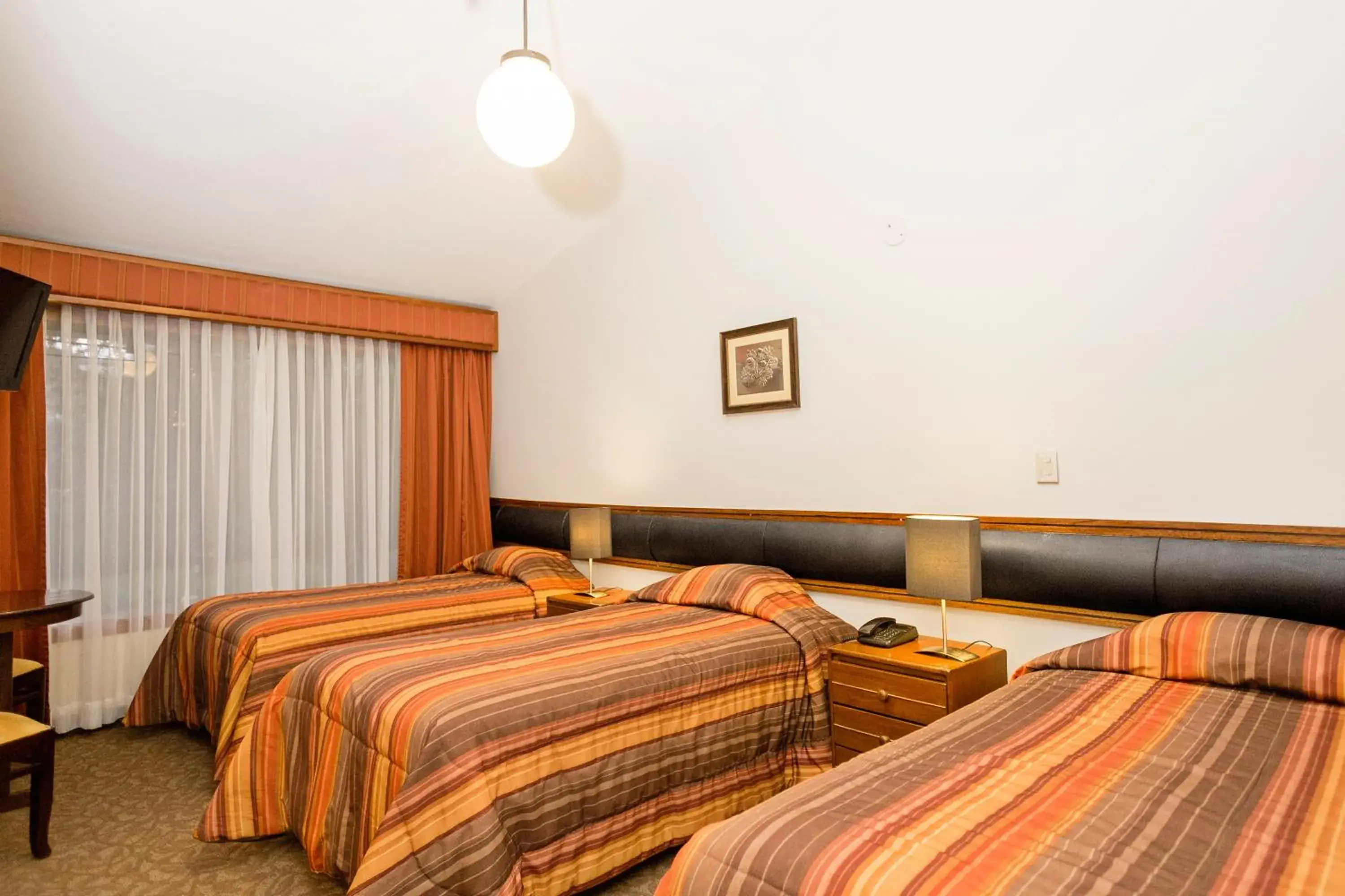 Triple Room in Club Hotel Centro de Convenciones Cusco Triple Room in Club Hotel Centro de Convenciones Cusco