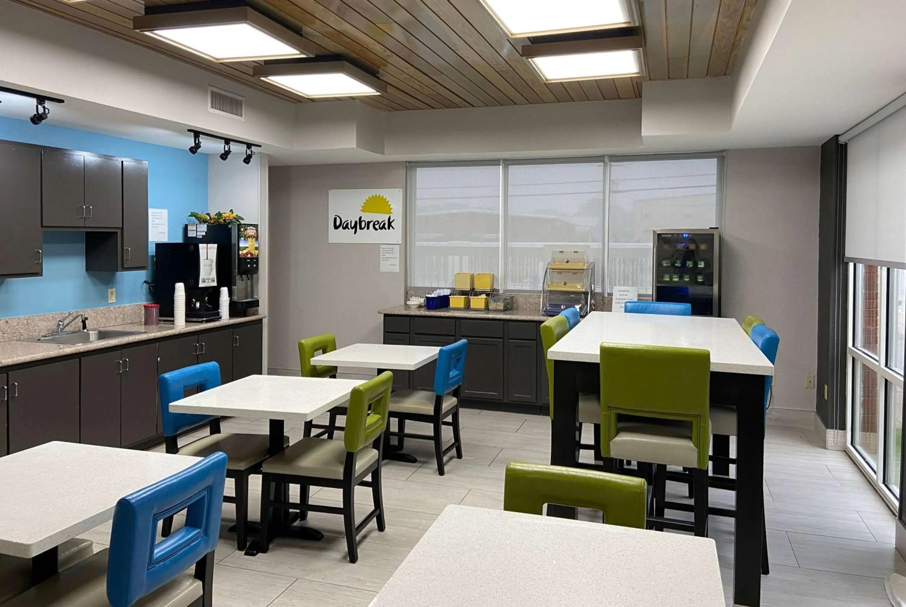 Breakfast in Days Inn & Suites by Wyndham Ridgeland