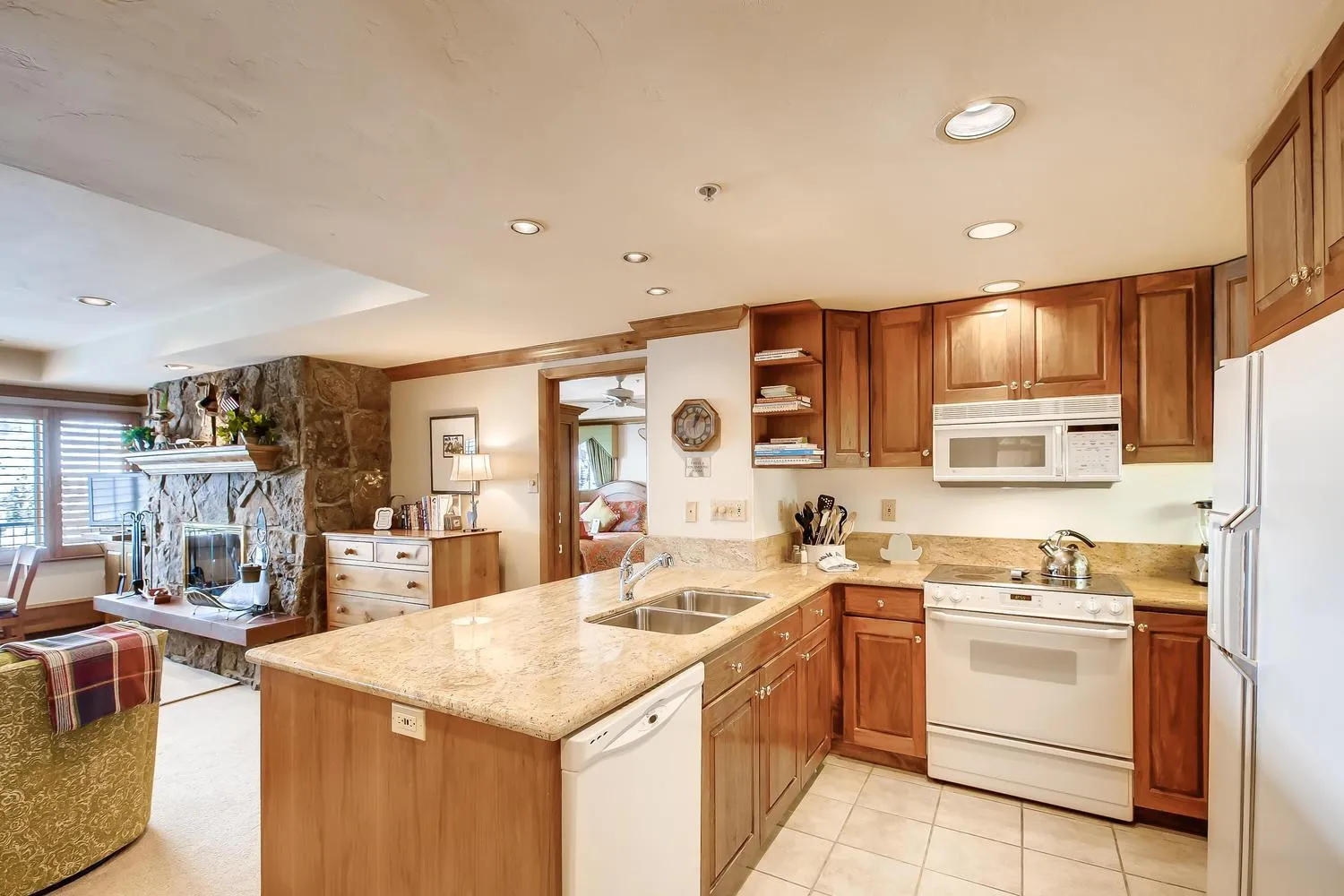 Kitchen or kitchenette in Lodge Tower