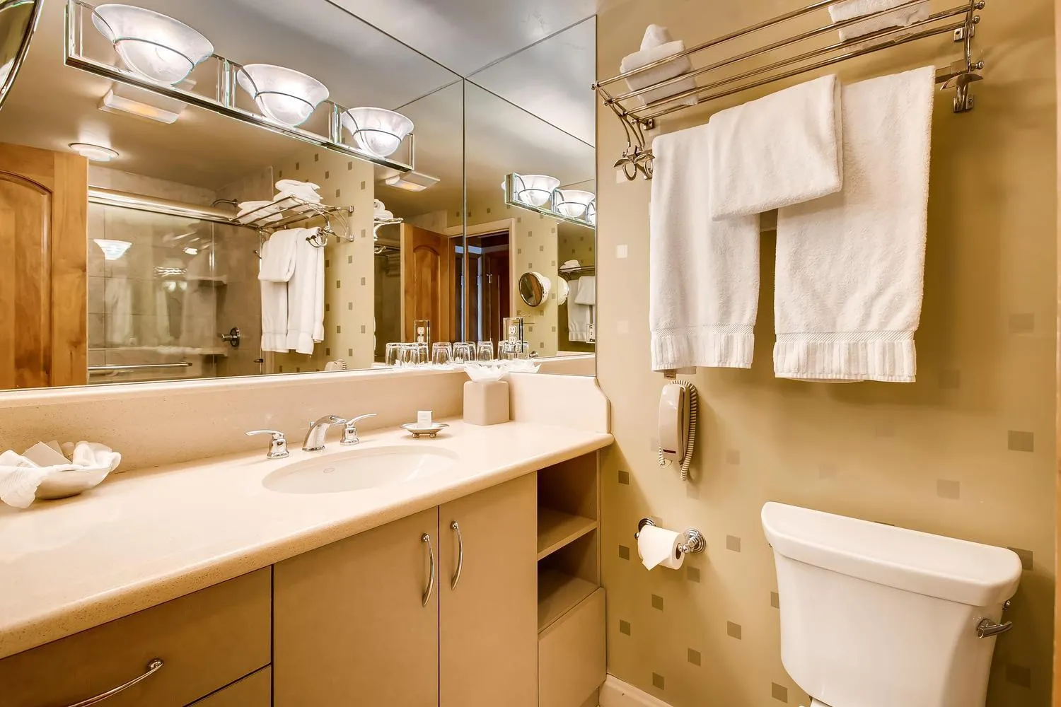 Shower in Lodge Tower