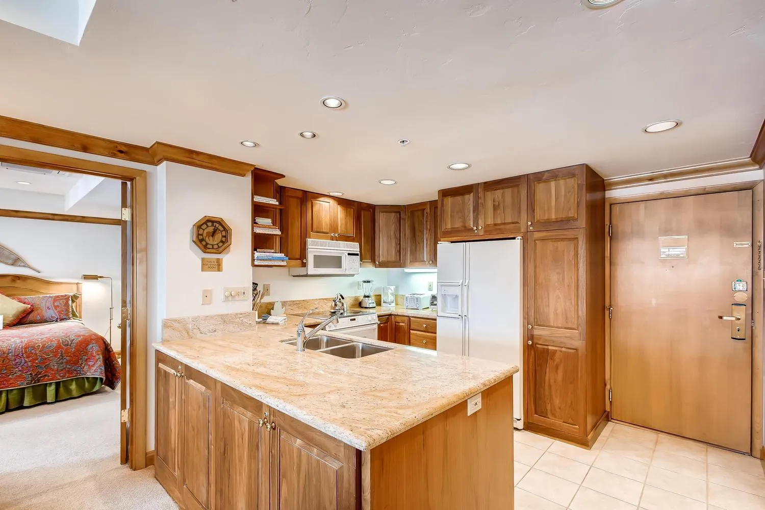 Kitchen or kitchenette in Lodge Tower